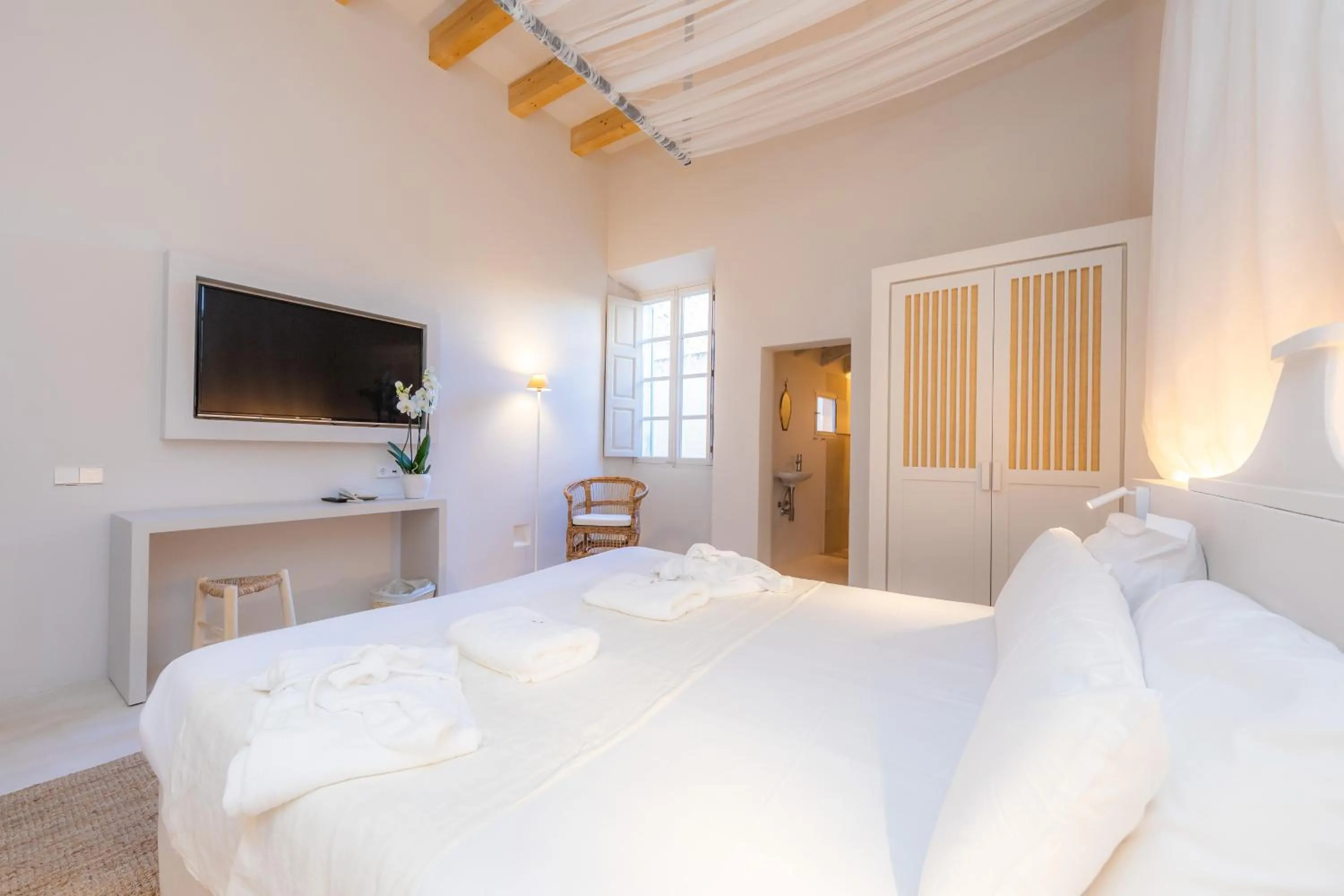 Bedroom, Bed in Yartan Boutique Hotel - Adults Only