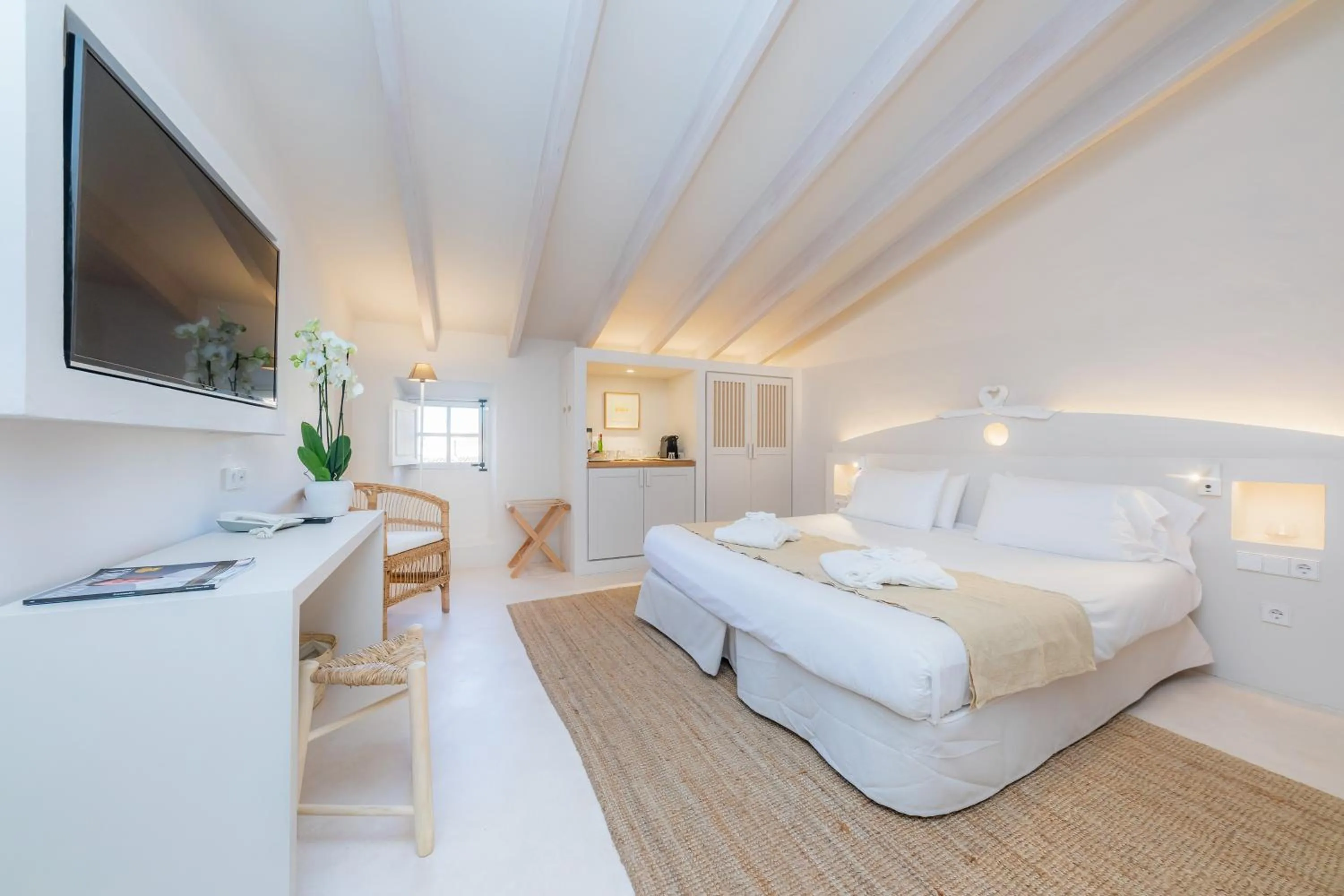 Bed in Yartan Boutique Hotel - Adults Only