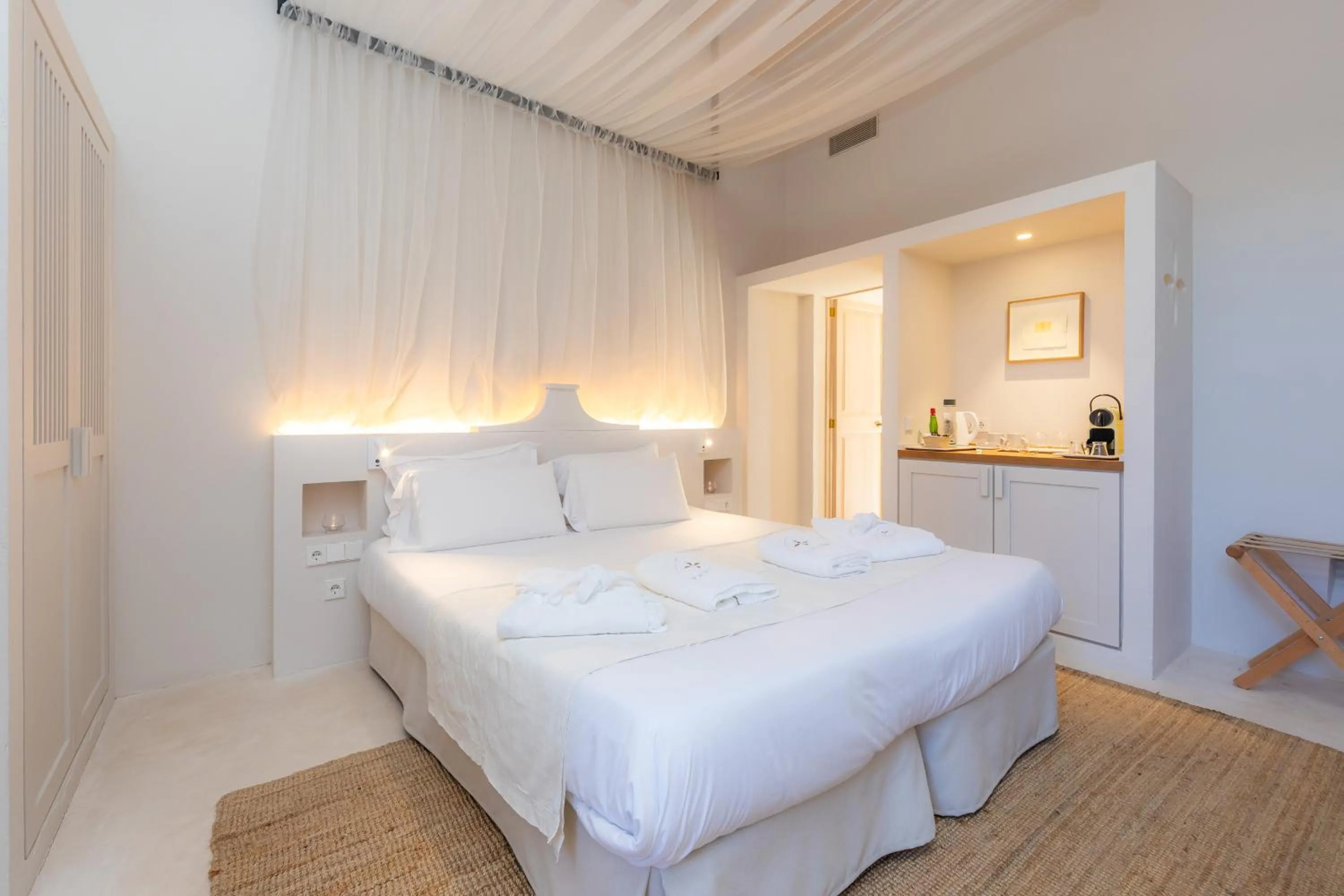 Bed in Yartan Boutique Hotel - Adults Only