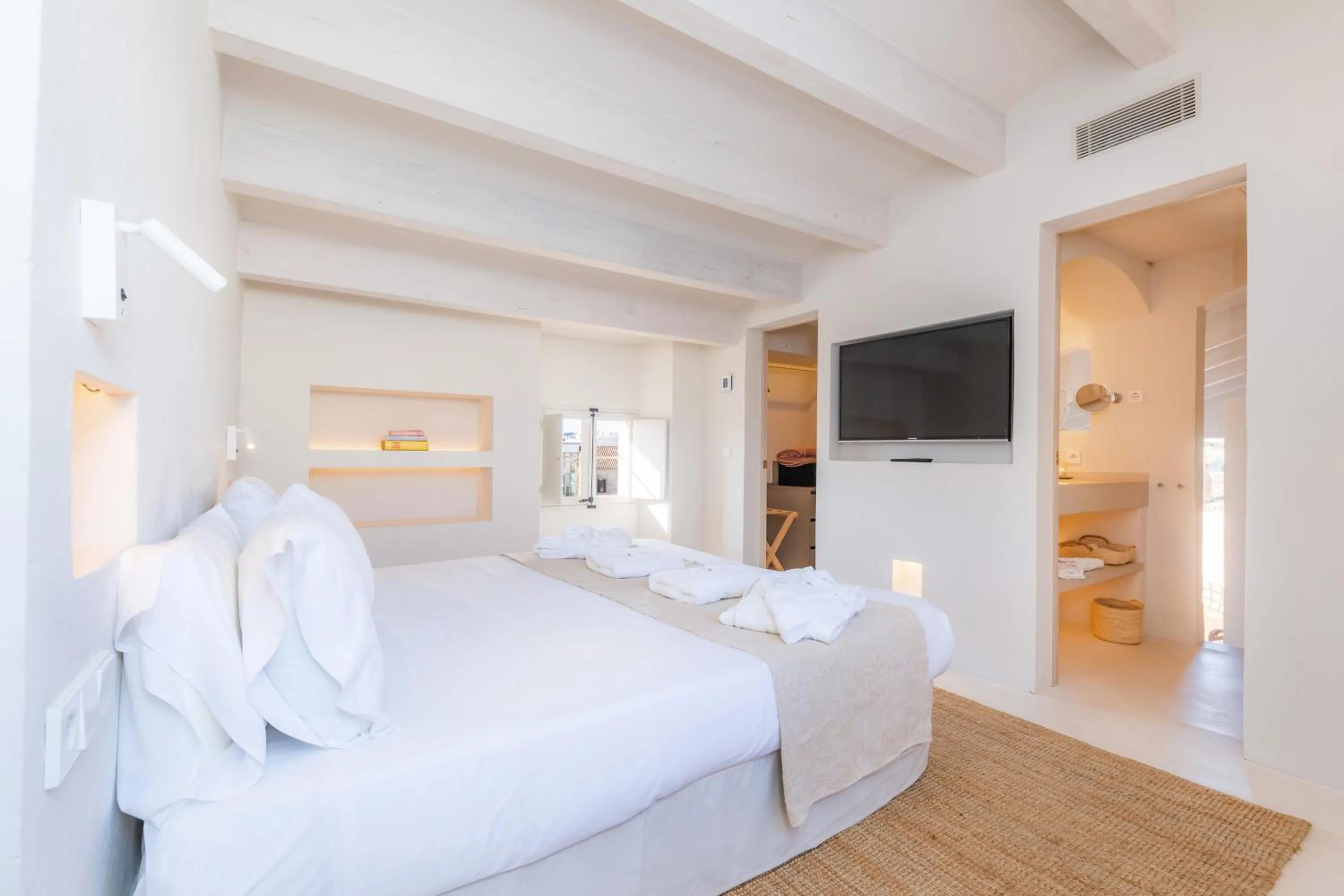 Bed in Yartan Boutique Hotel - Adults Only