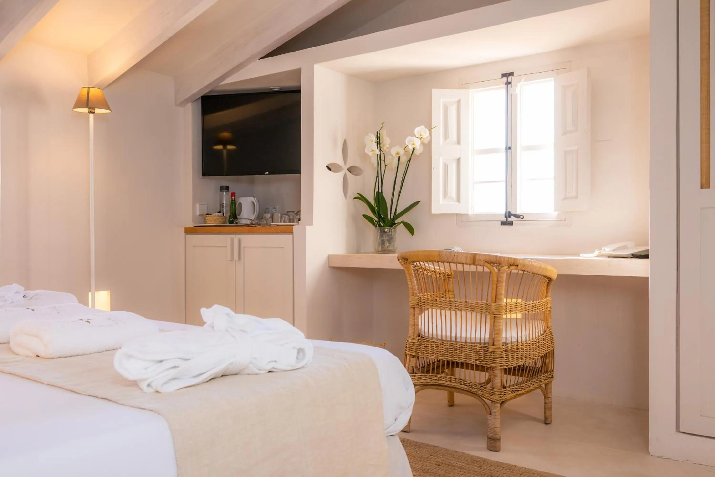 Bedroom, Bed in Yartan Boutique Hotel - Adults Only