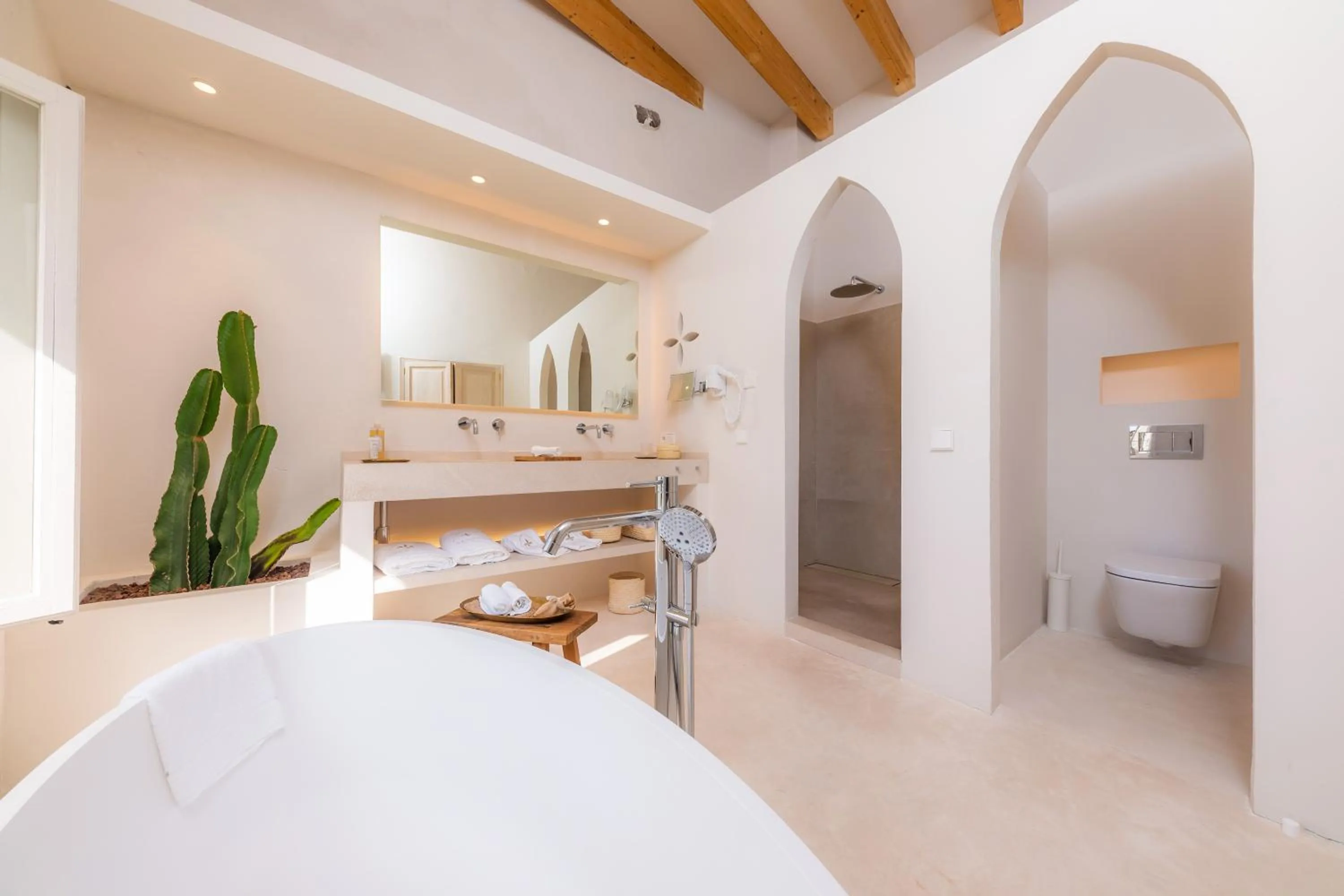 Shower, Bed in Yartan Boutique Hotel - Adults Only