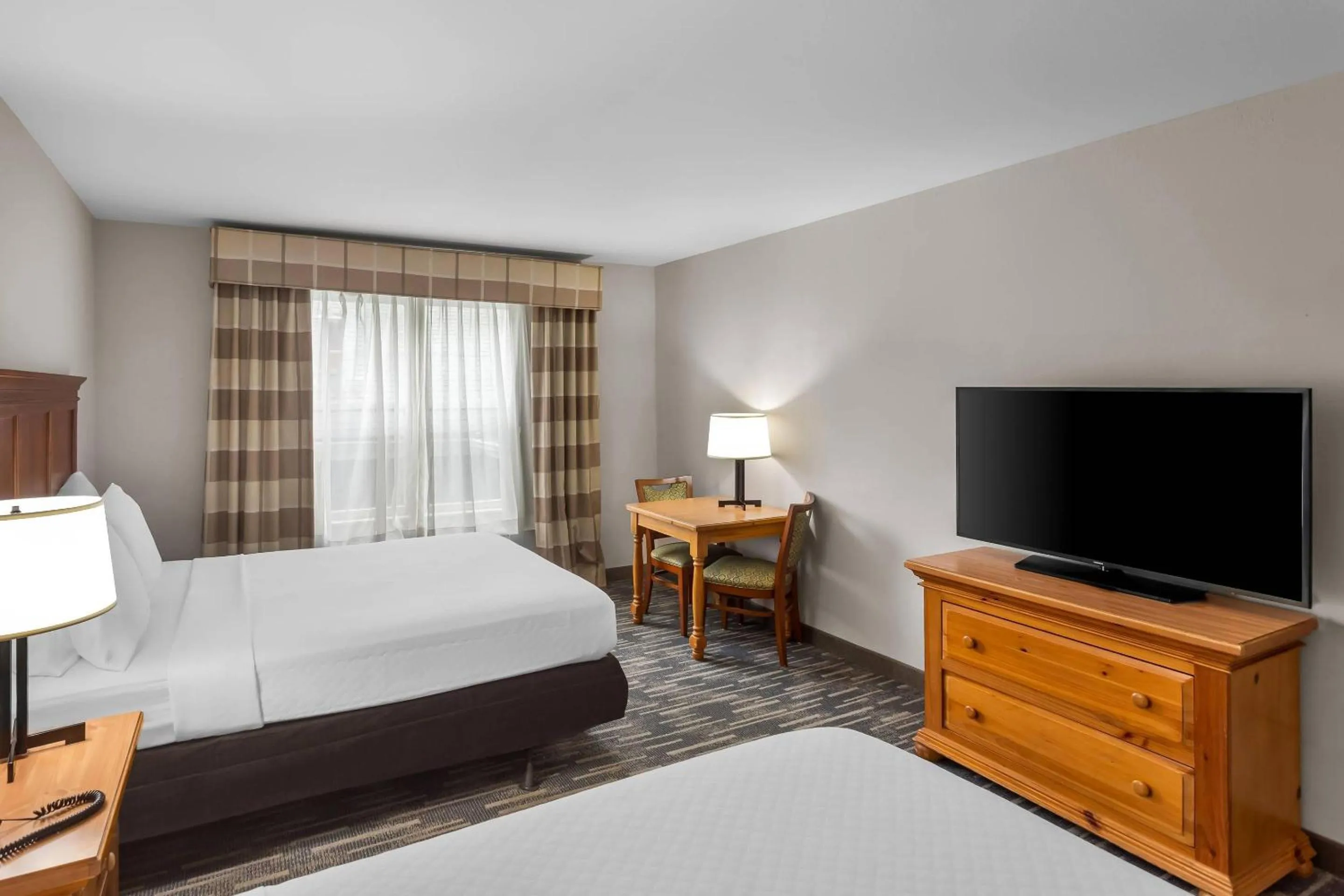 Bedroom, Bed in Country Inn & Suites by Radisson, Beckley, WV