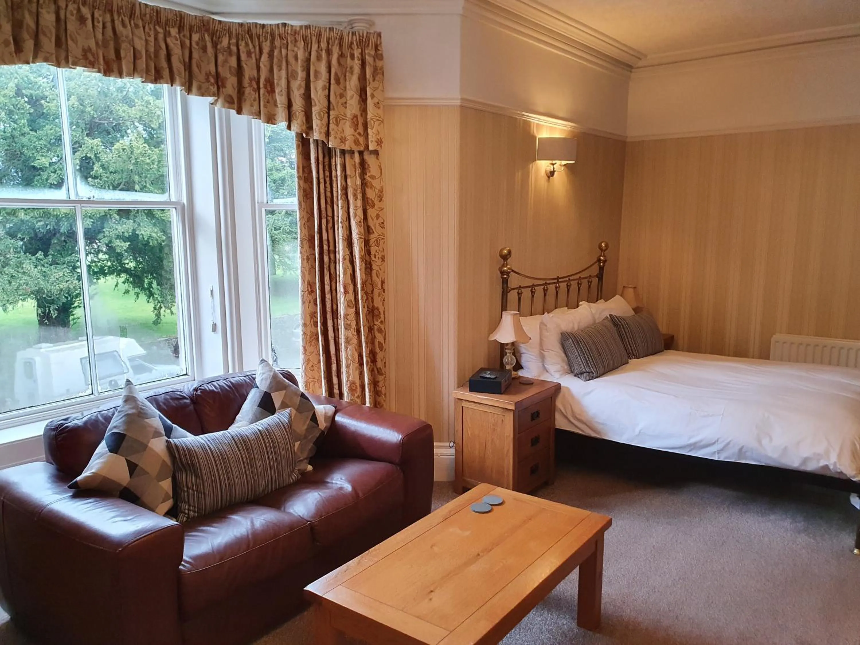 Bed in Strathmore Guest House