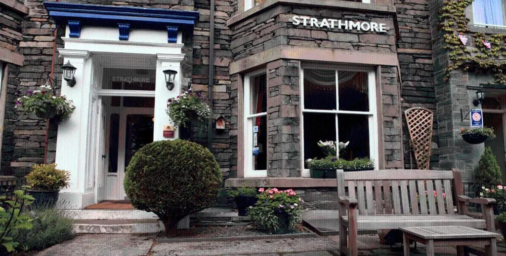 Facade/entrance in Strathmore Guest House