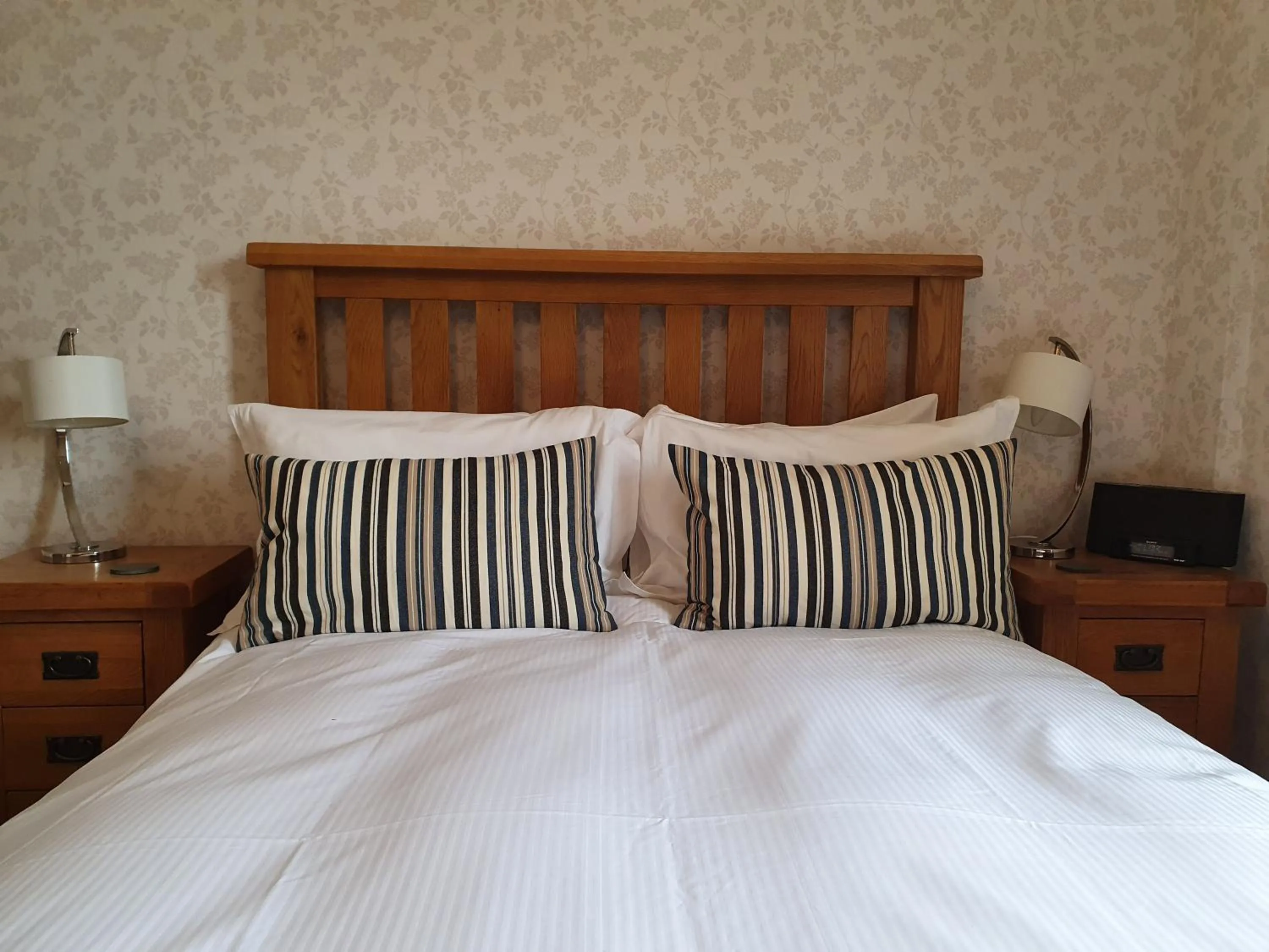 Bed in Strathmore Guest House
