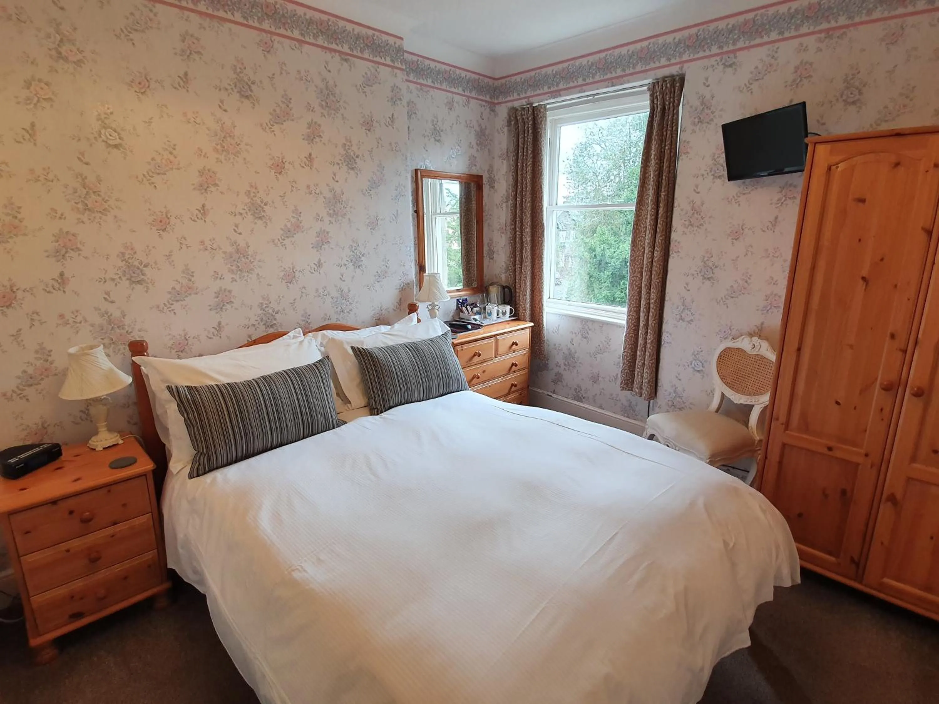 Bed in Strathmore Guest House