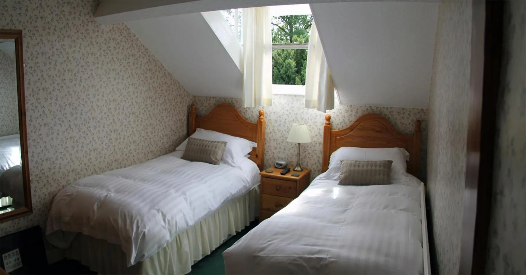 Bed in Strathmore Guest House
