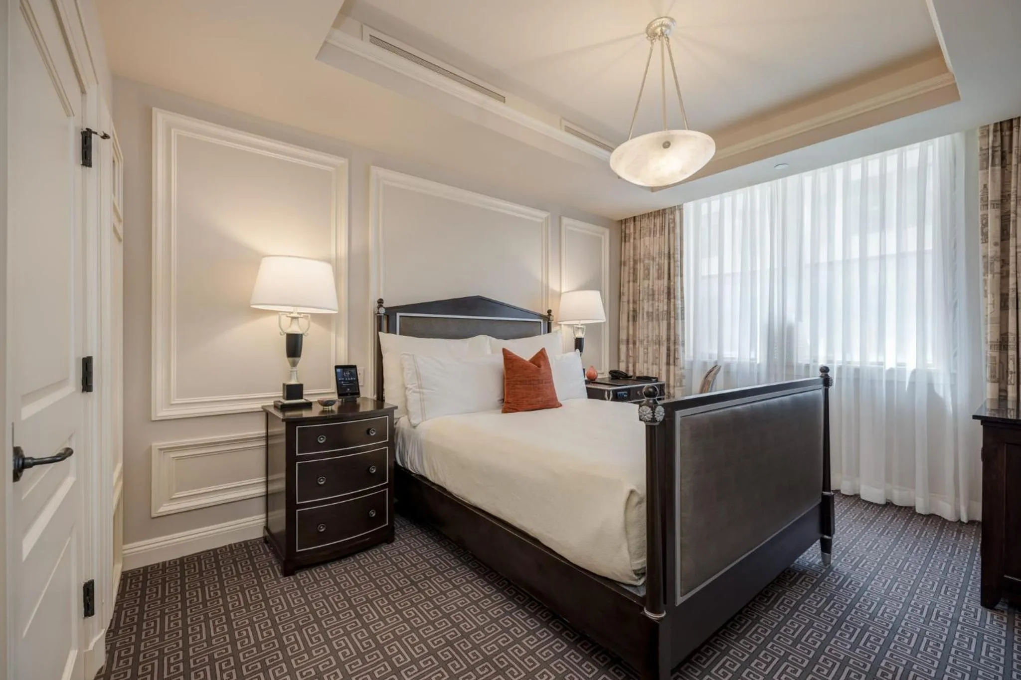 Bedroom in The Jefferson Hotel