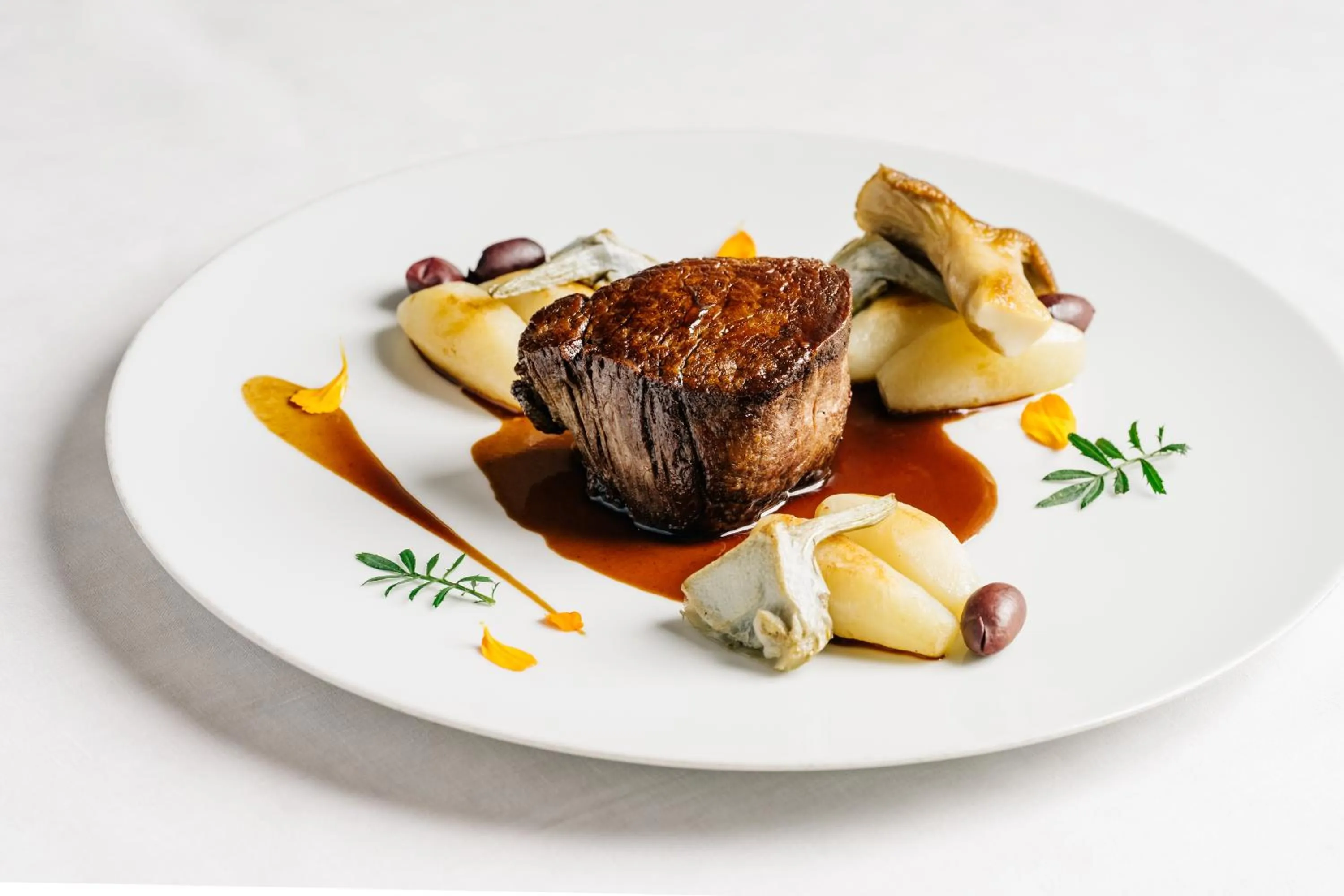 Food and drinks in The Jefferson Hotel