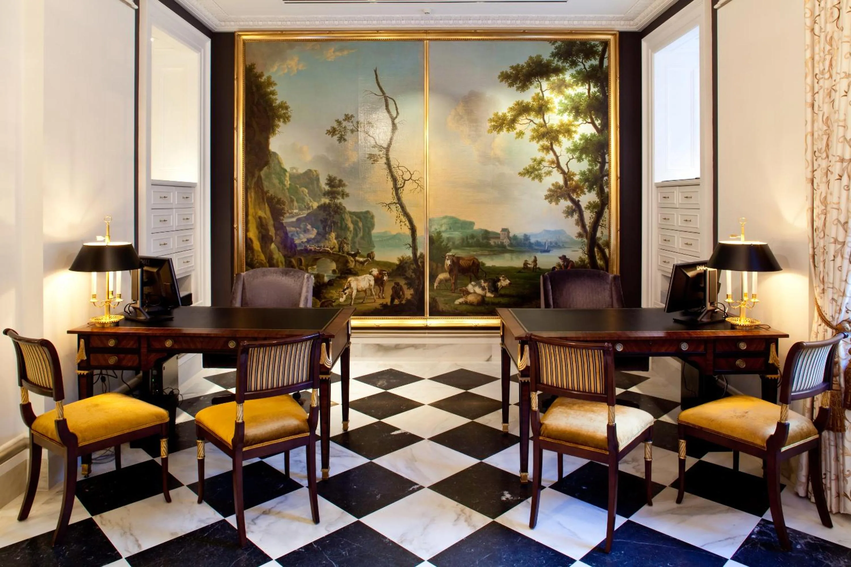 Decorative detail in The Jefferson Hotel