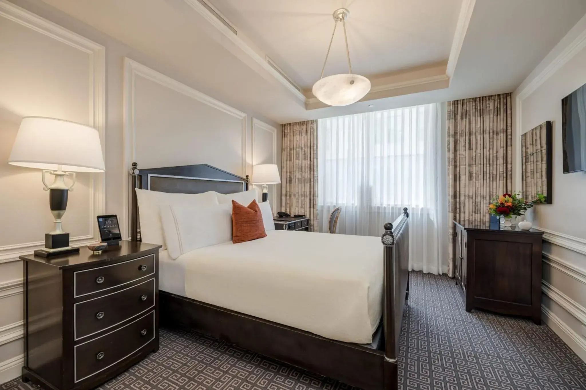 Photo of the whole room in The Jefferson Hotel Photo of the whole room in The Jefferson Hotel