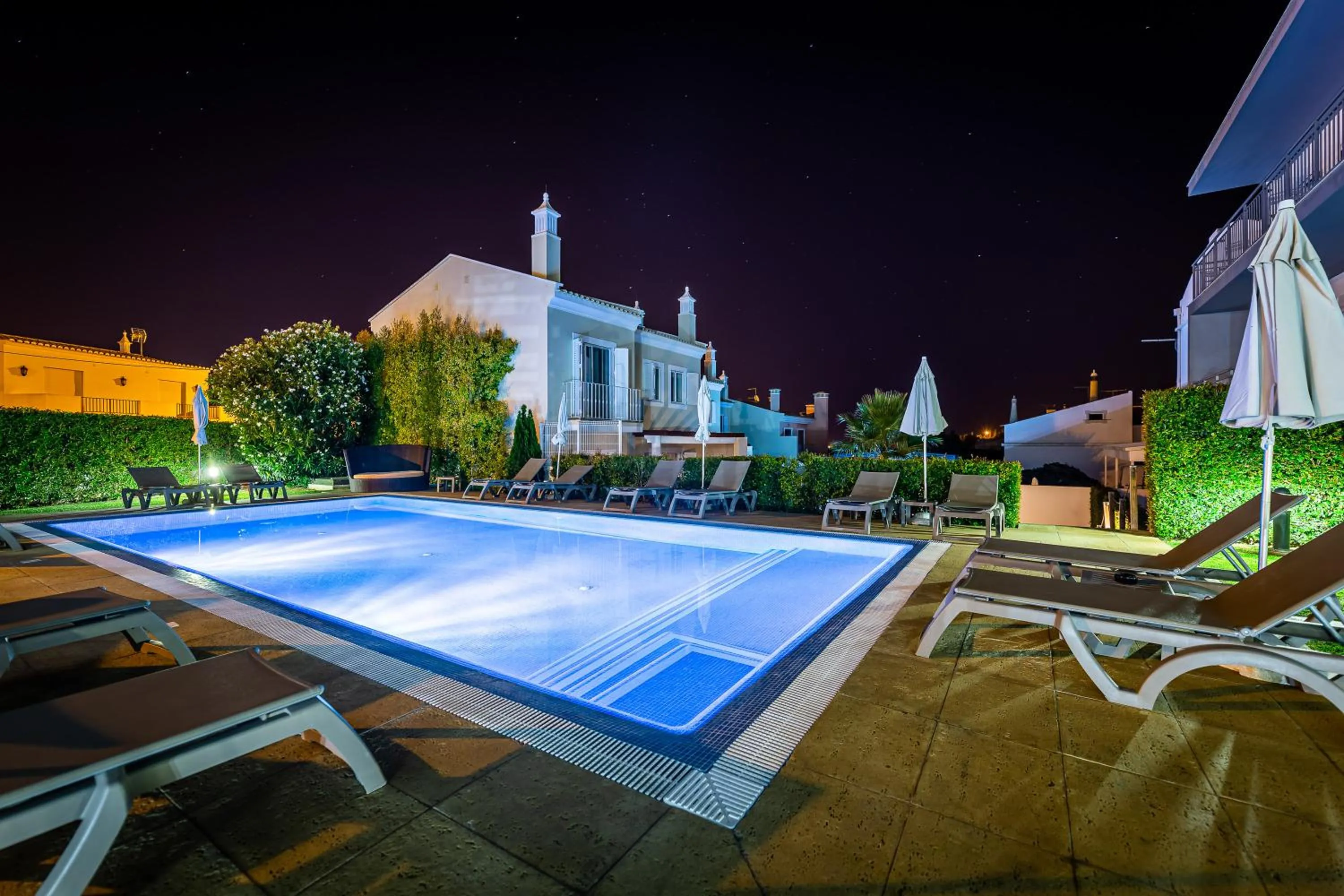 Night in Boutique & Villas Boliqueime