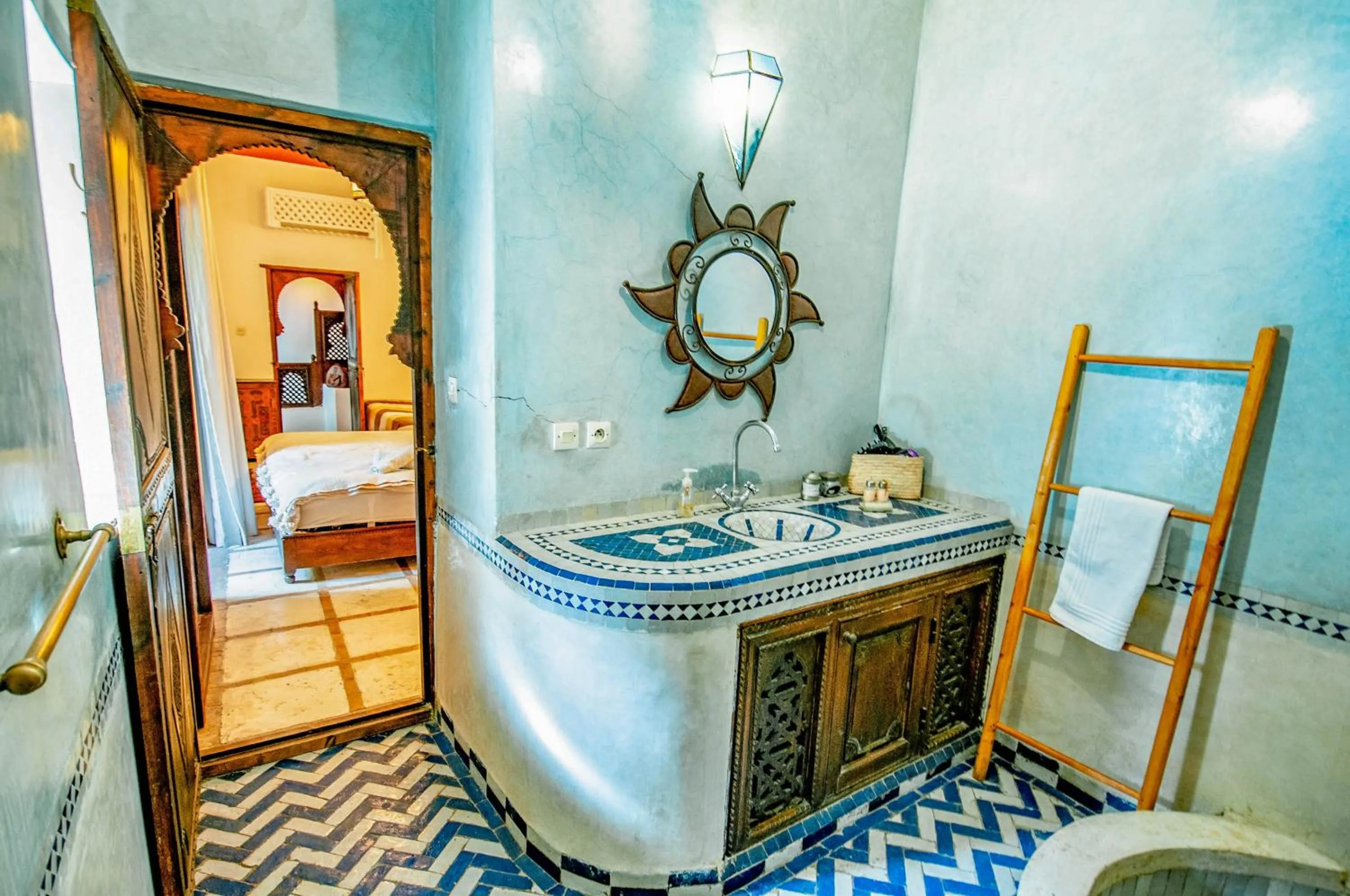 Bed in Hotel & Spa Riad Dar El Aila