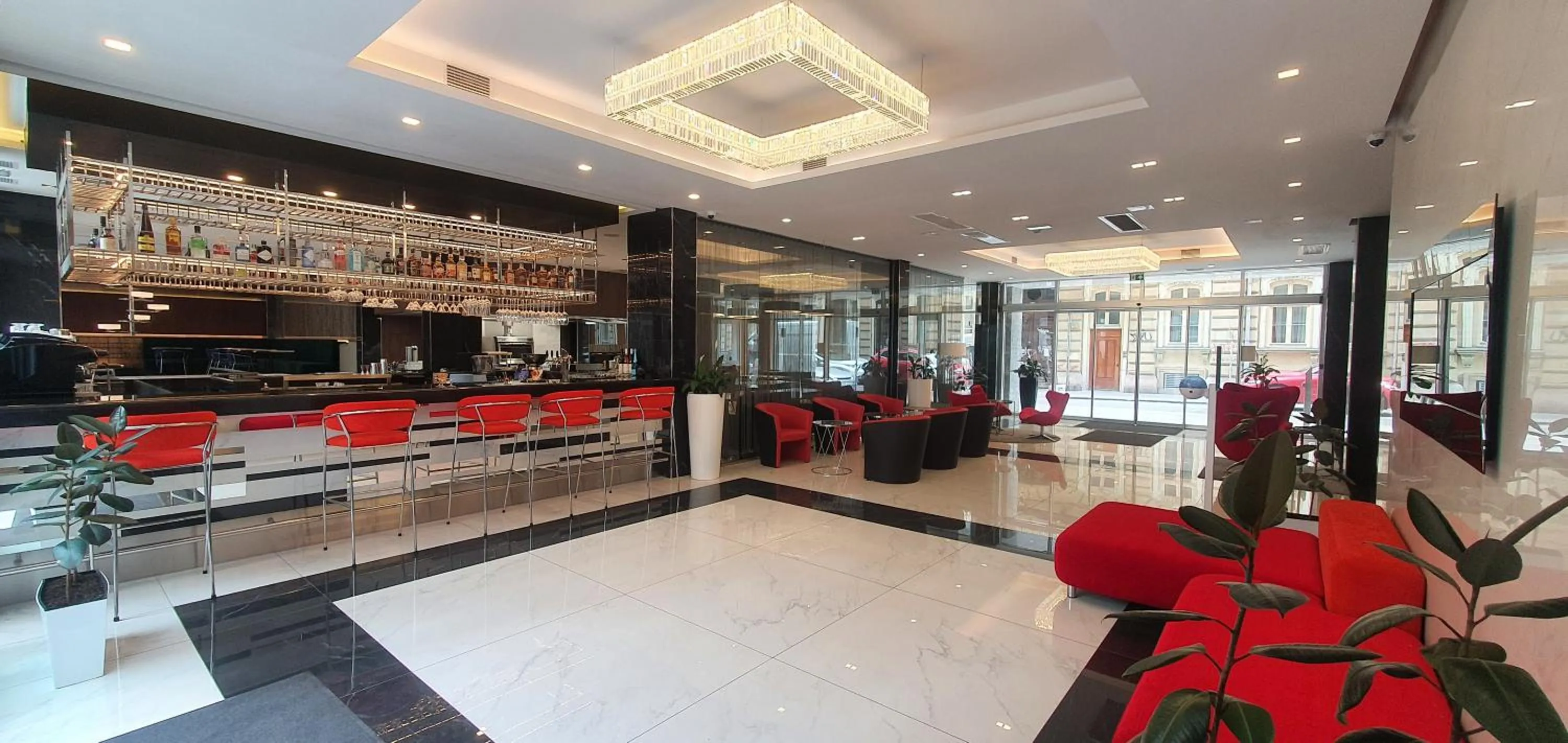 Lobby or reception in Silver Crown Hotel & Residence, Palace Quarter