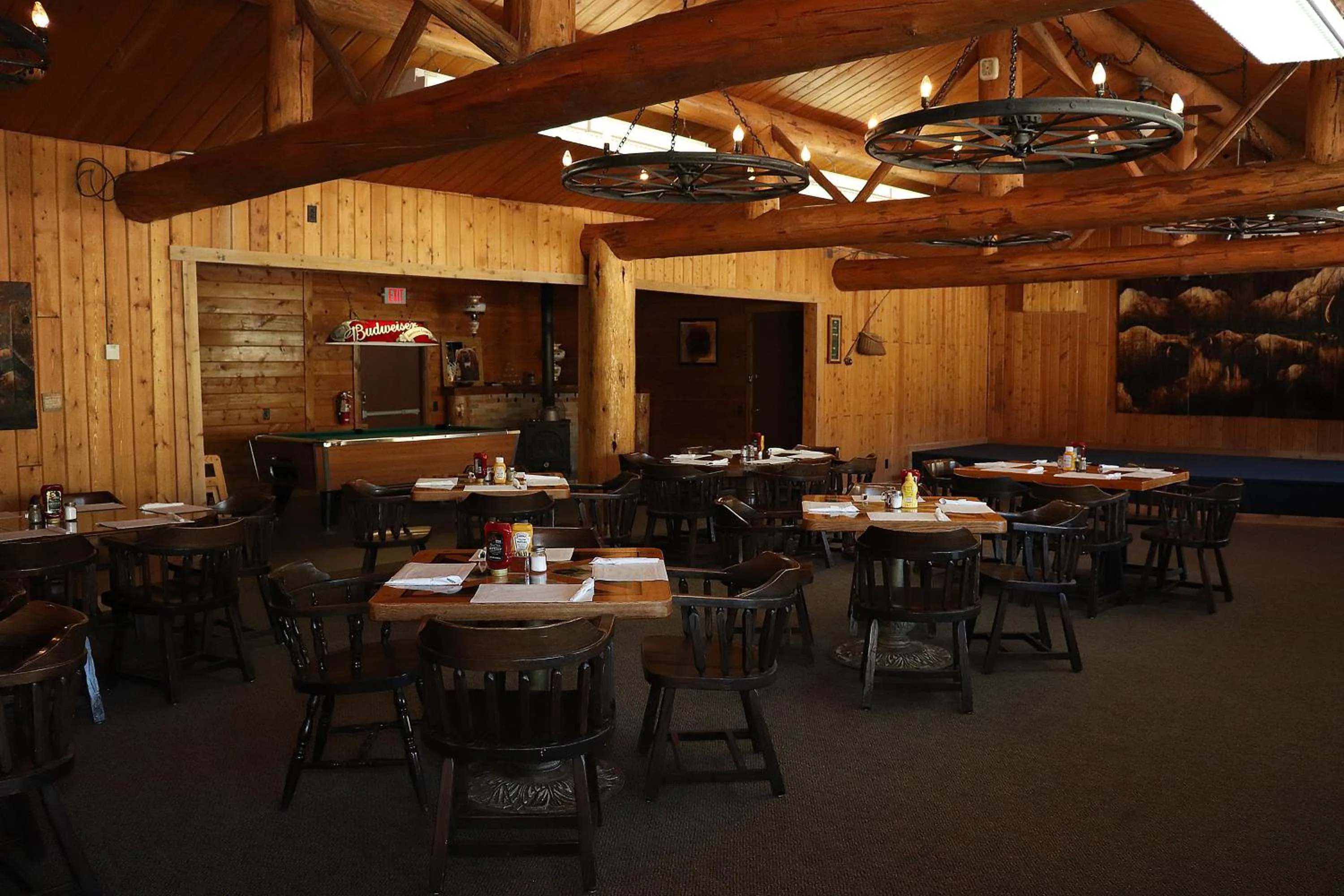 Yellowstone Valley Inn