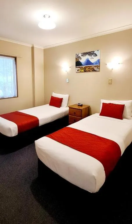 Bed in Parklands Motor Lodge Timaru