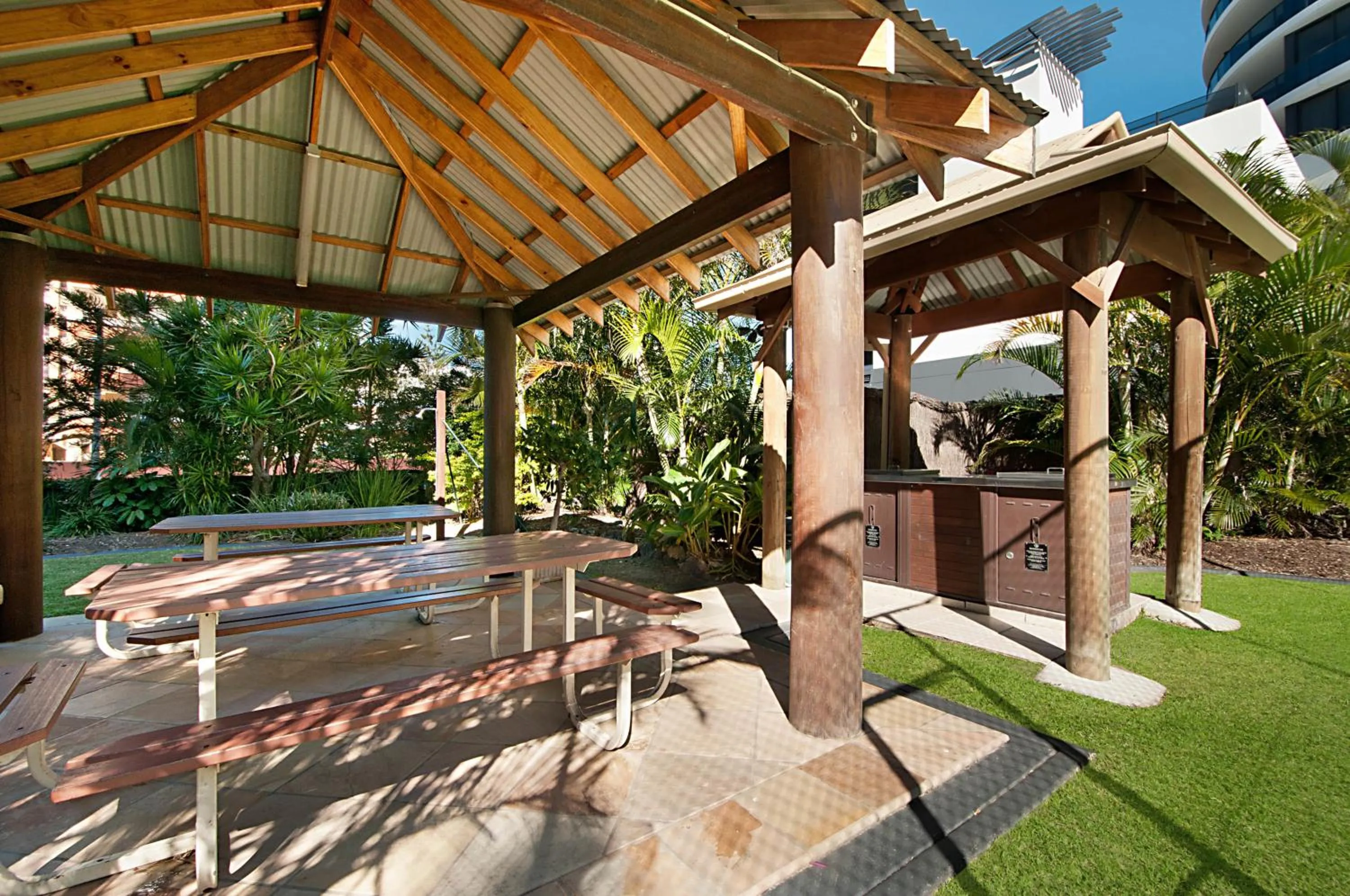 BBQ facilities in Voyager Resort