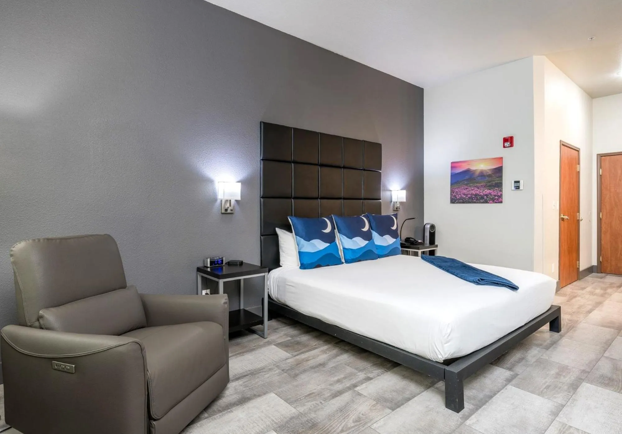 Photo of the whole room, Bed in Wood River Inn & Suite