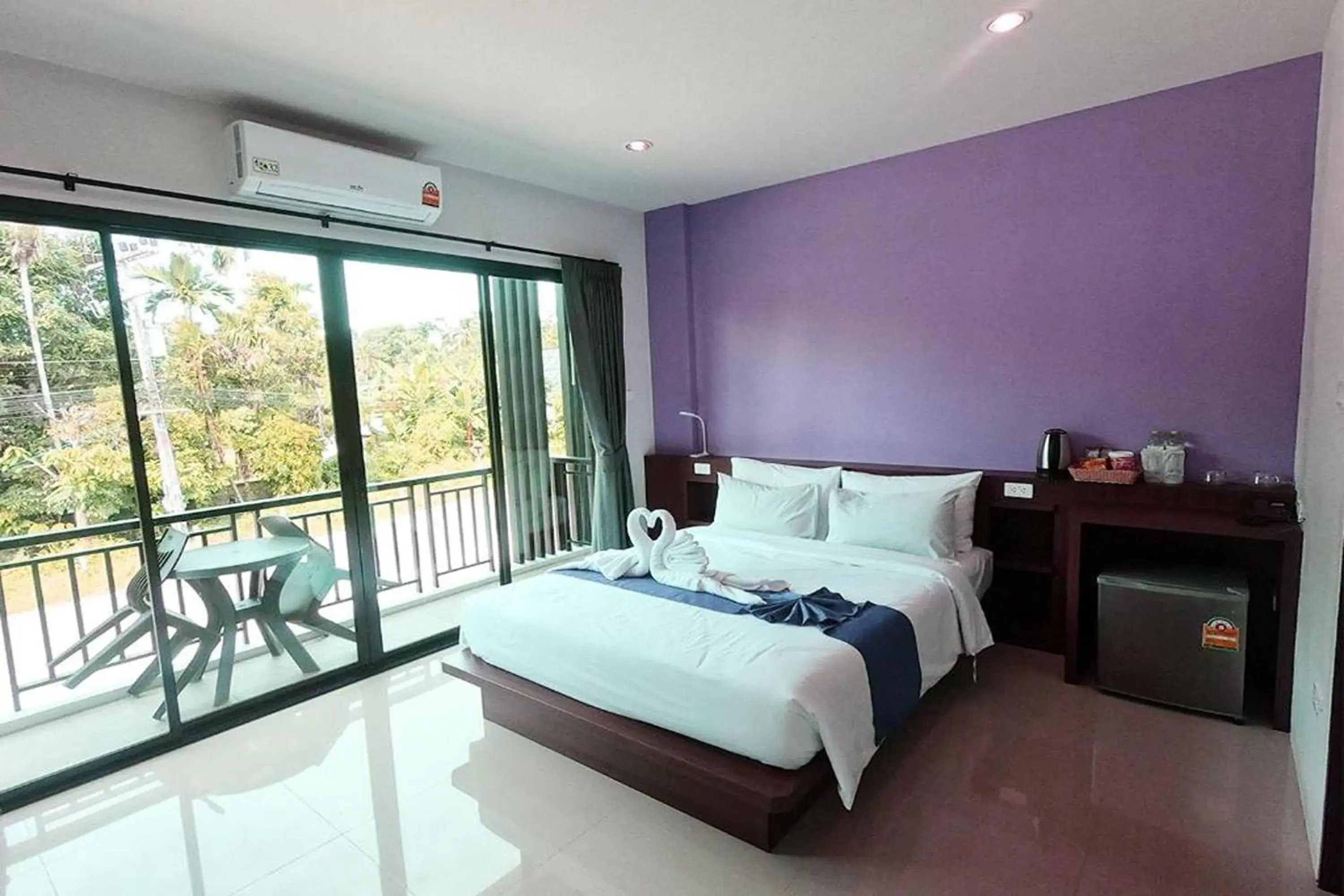 Superior Double Room in Friendly Hotel Krabi Superior Double Room in Friendly Hotel Krabi