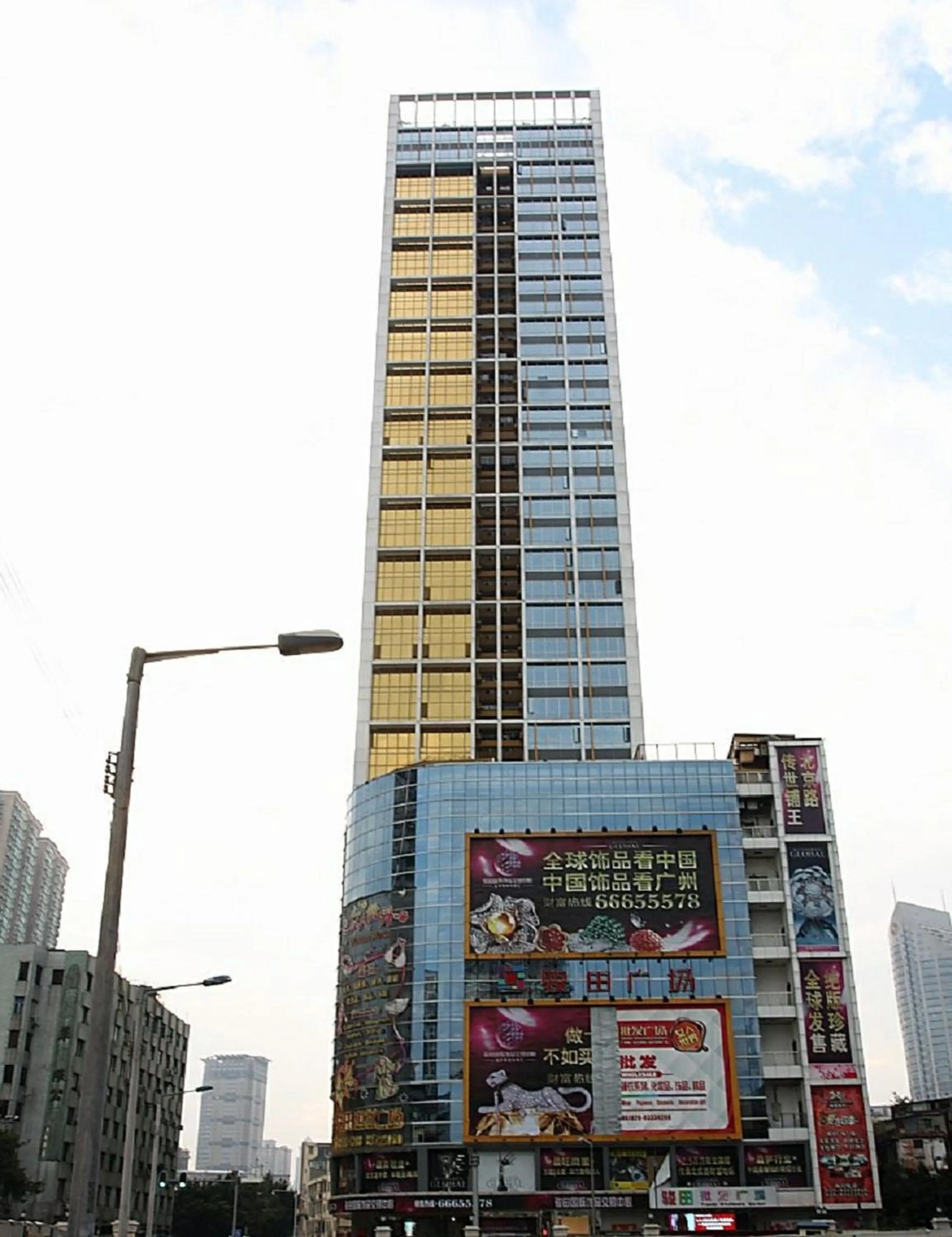 Property building in Sunny International Apartment From Beijing Road