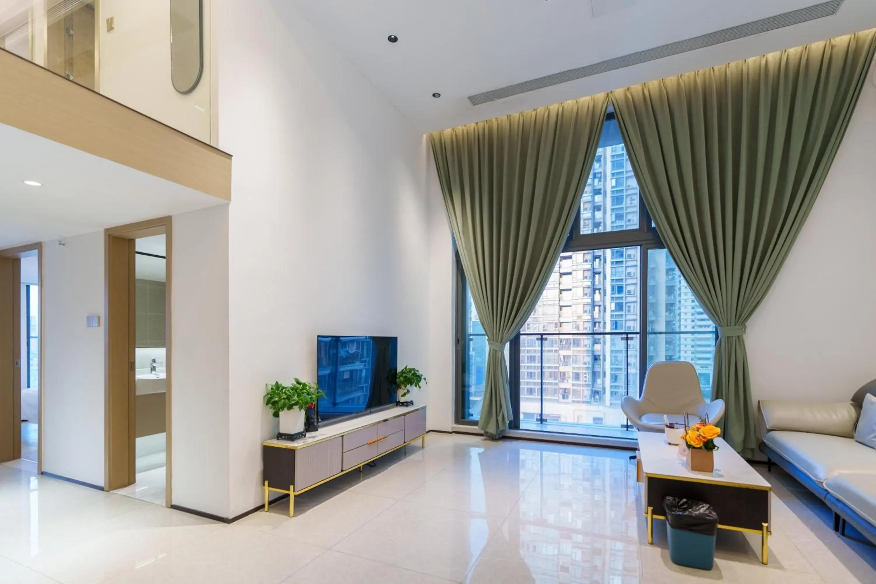 Property building in Sunny International Apartment From Beijing Road Property building in Sunny International Apartment From Beijing Road