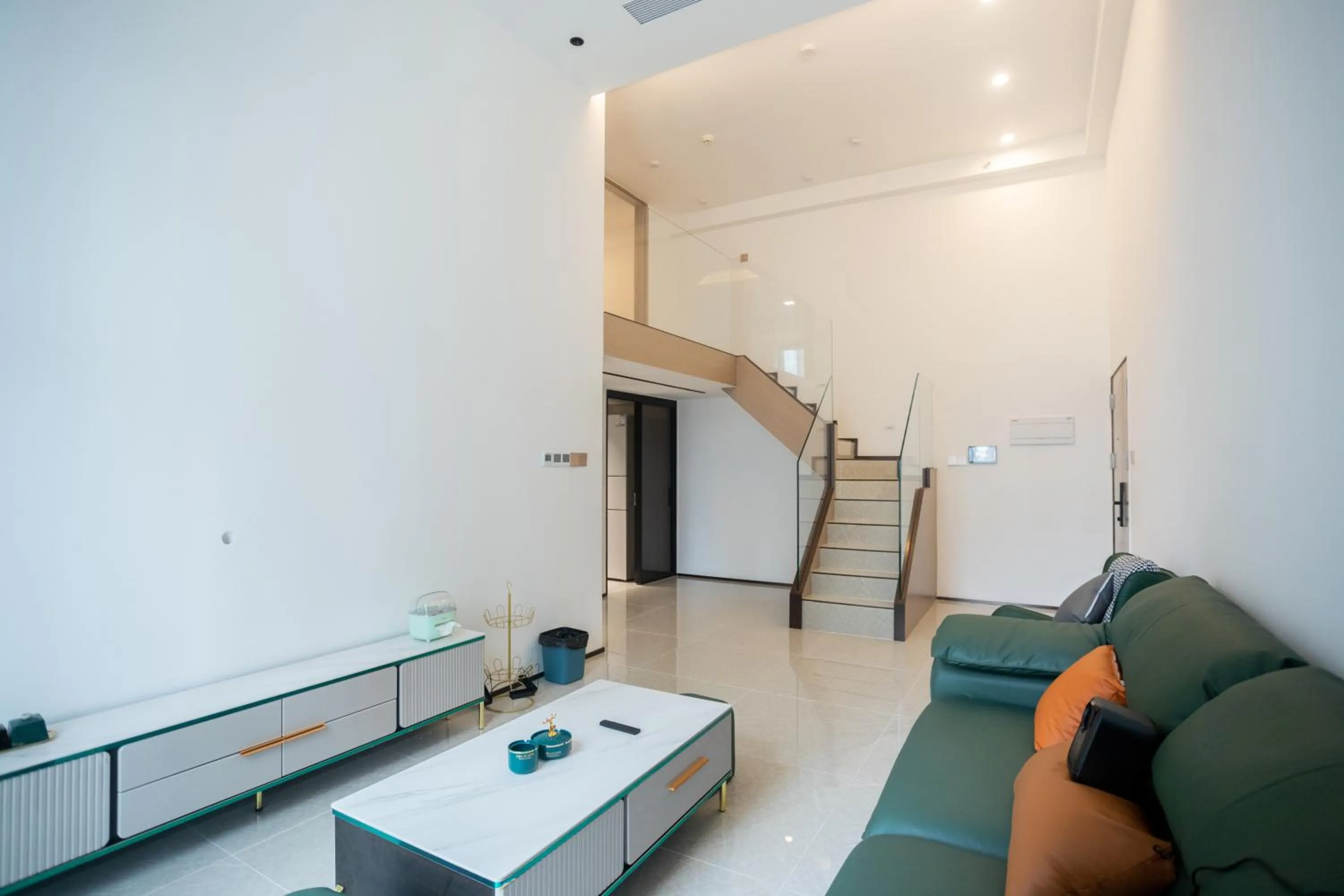 Living room in Sunny International Apartment From Beijing Road