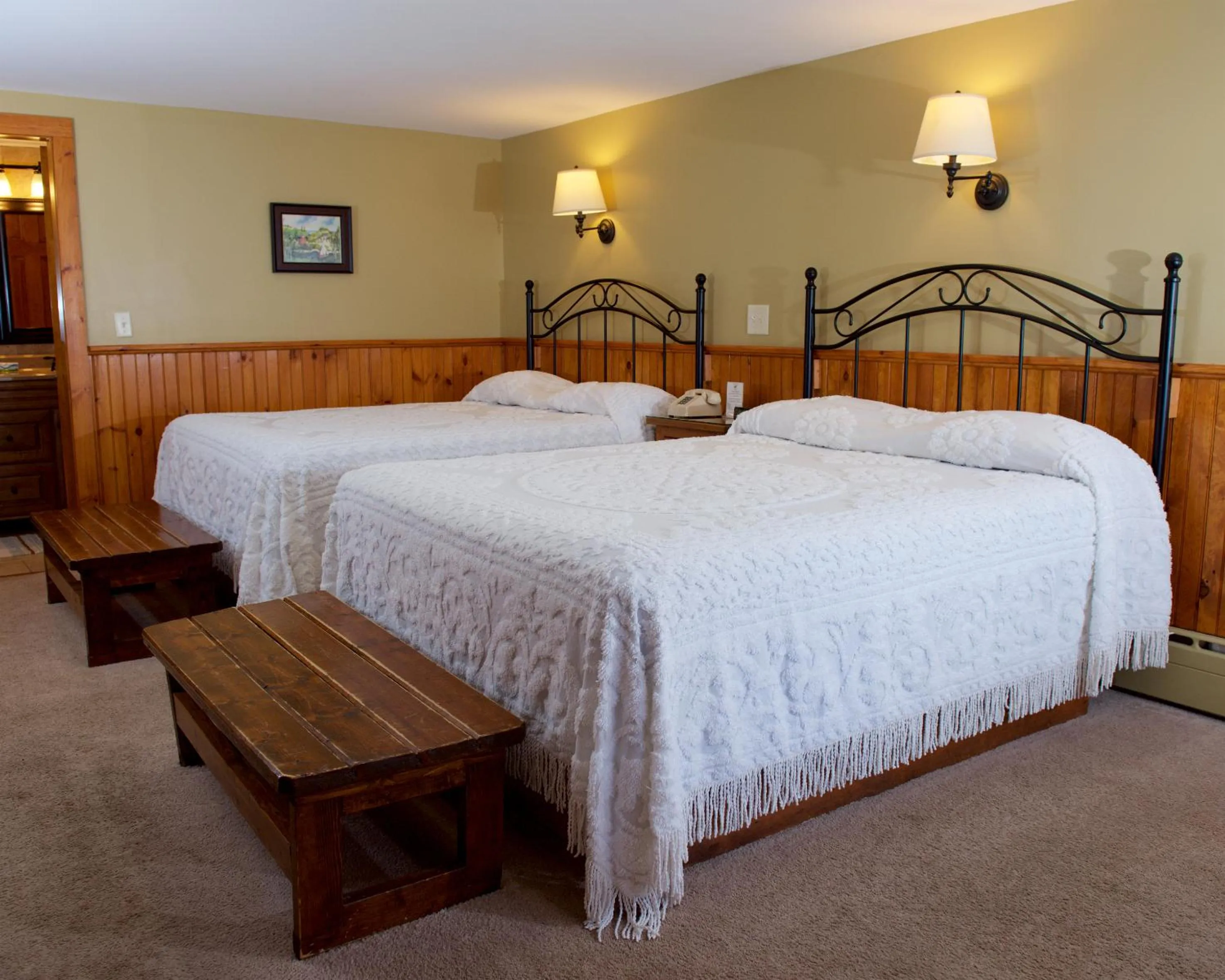 Bed in Myer Country Motel