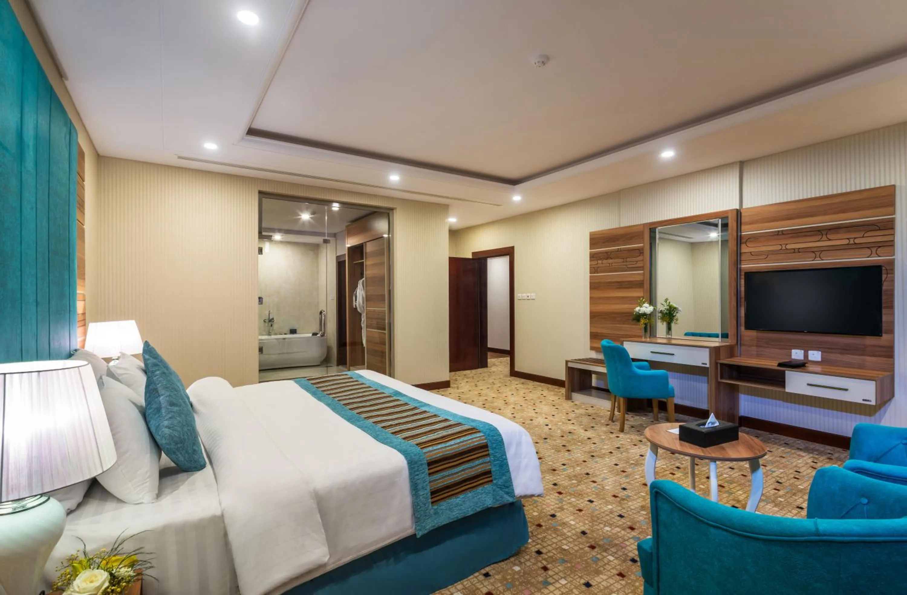 Bed in Le Park Concord Hotel