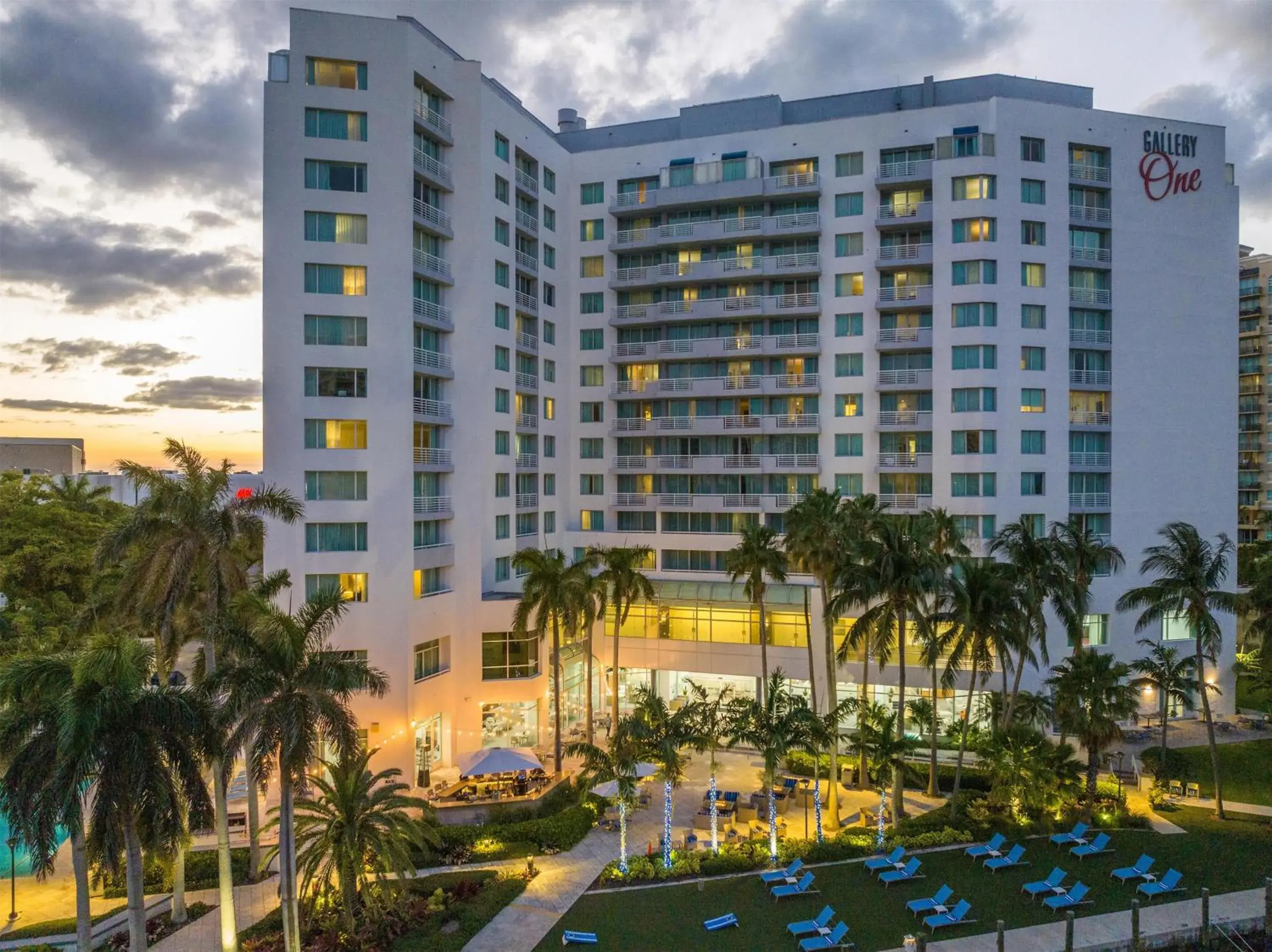 Property building in GALLERY One - A DoubleTree Suites by Hilton Hotel Property building in GALLERY One - A DoubleTree Suites by Hilton Hotel