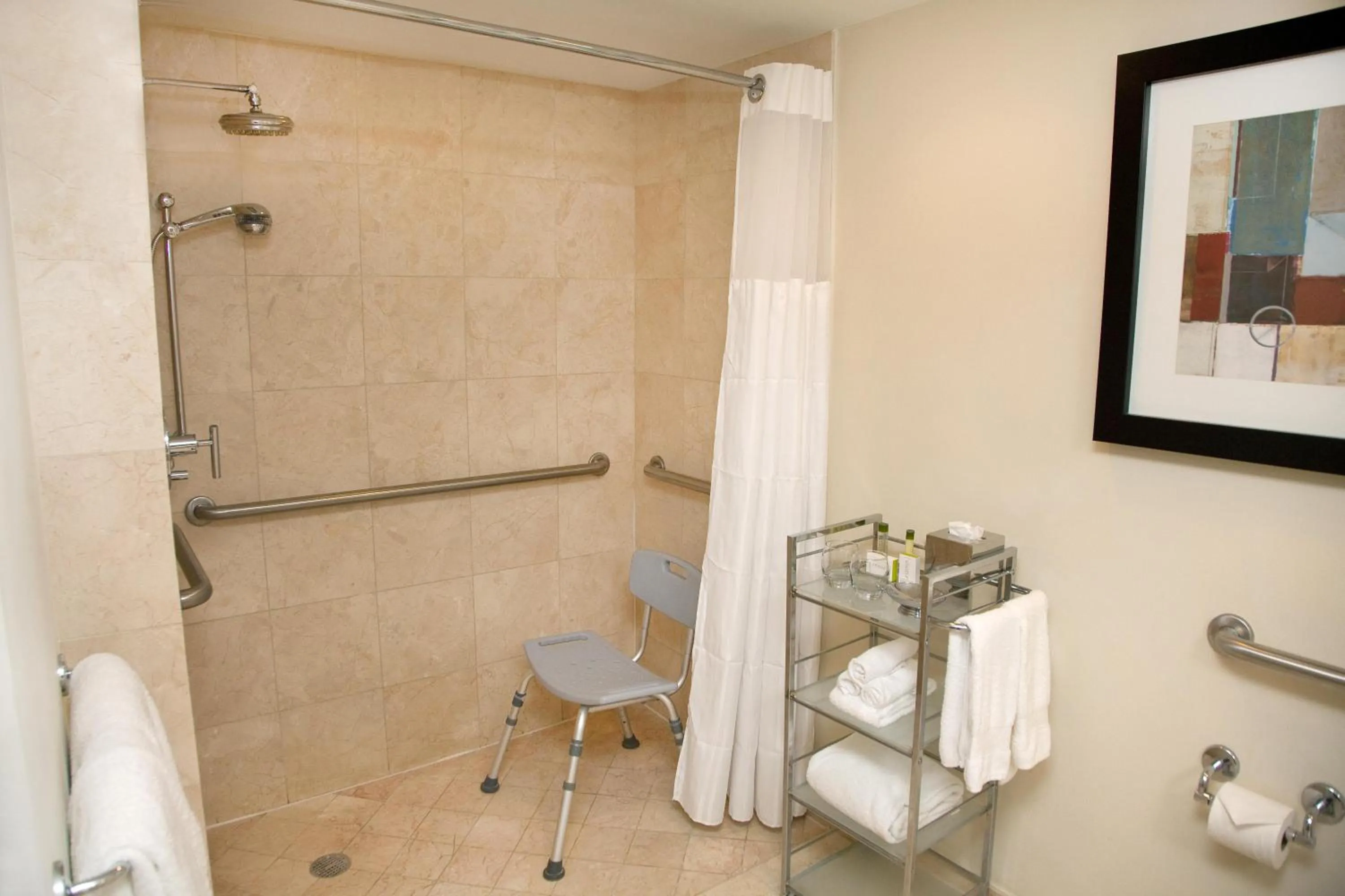 Bathroom in GALLERY One - A DoubleTree Suites by Hilton Hotel