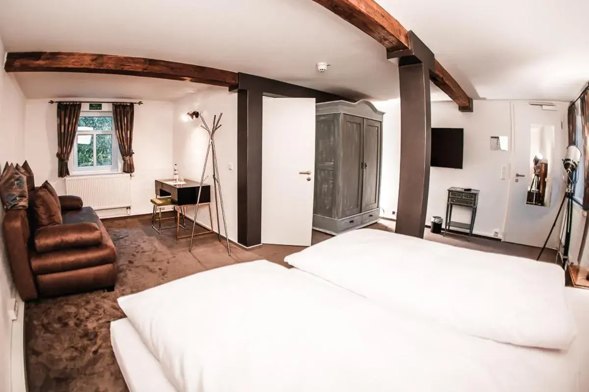 Bedroom, Bed in Landhotel Kahltalmühle Bedroom, Bed in Landhotel Kahltalmühle