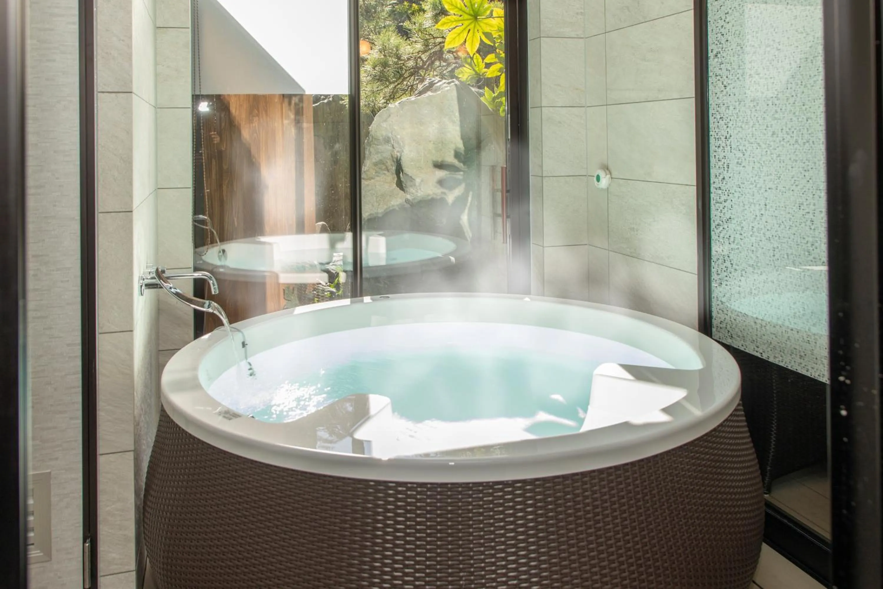 Garden in Beautiful Japanese Garden Kagetsu