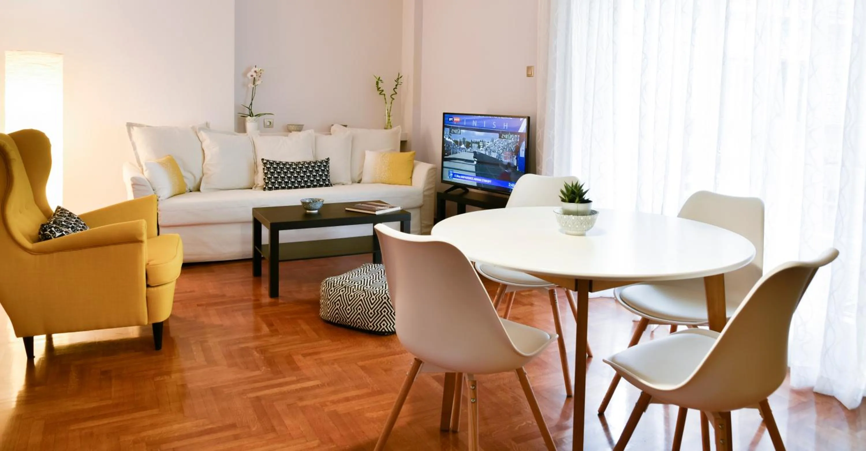 Seating area in 20 times Athens