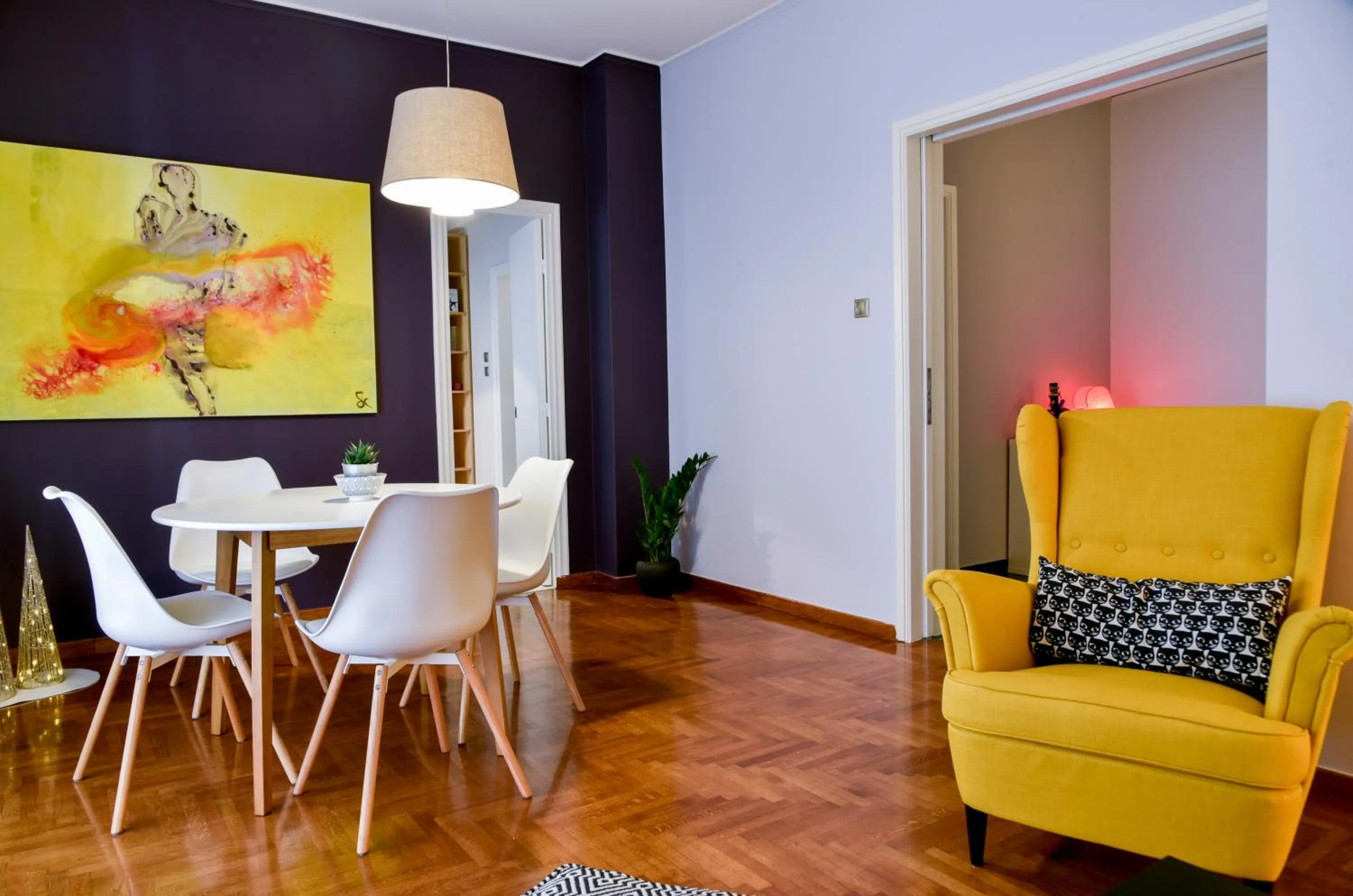 Dining area in 20 times Athens