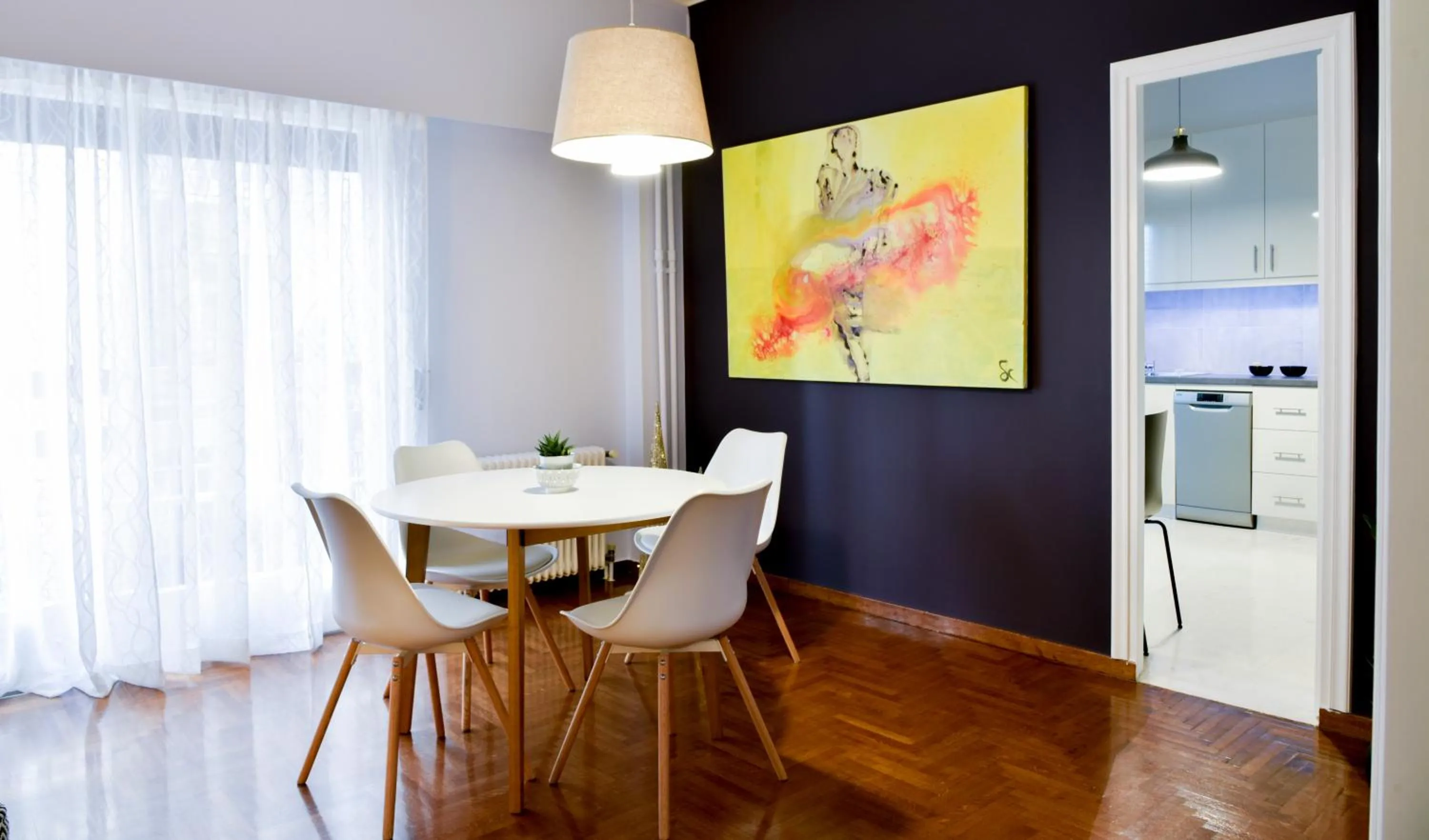 Dining area in 20 times Athens