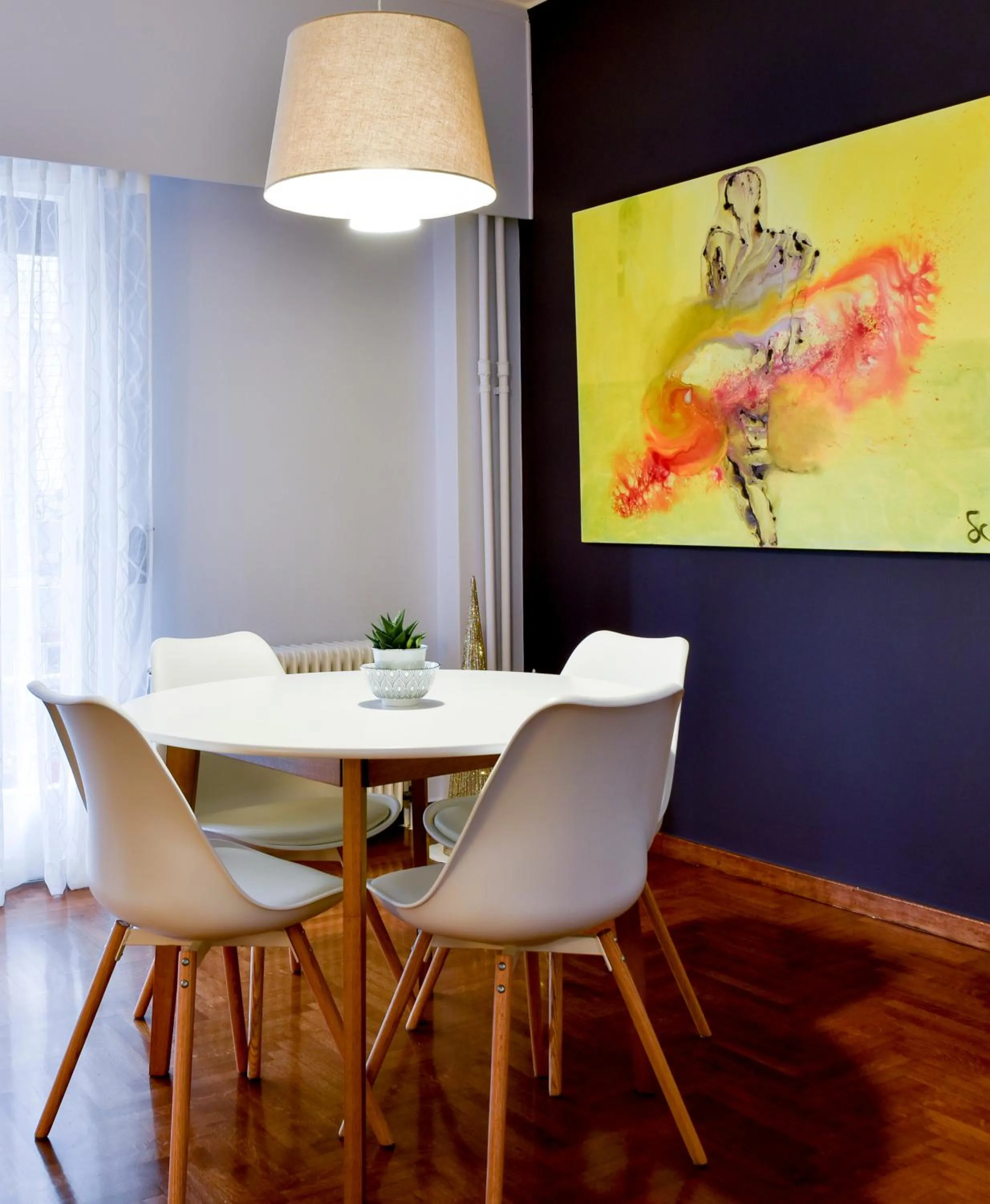 Dining area in 20 times Athens