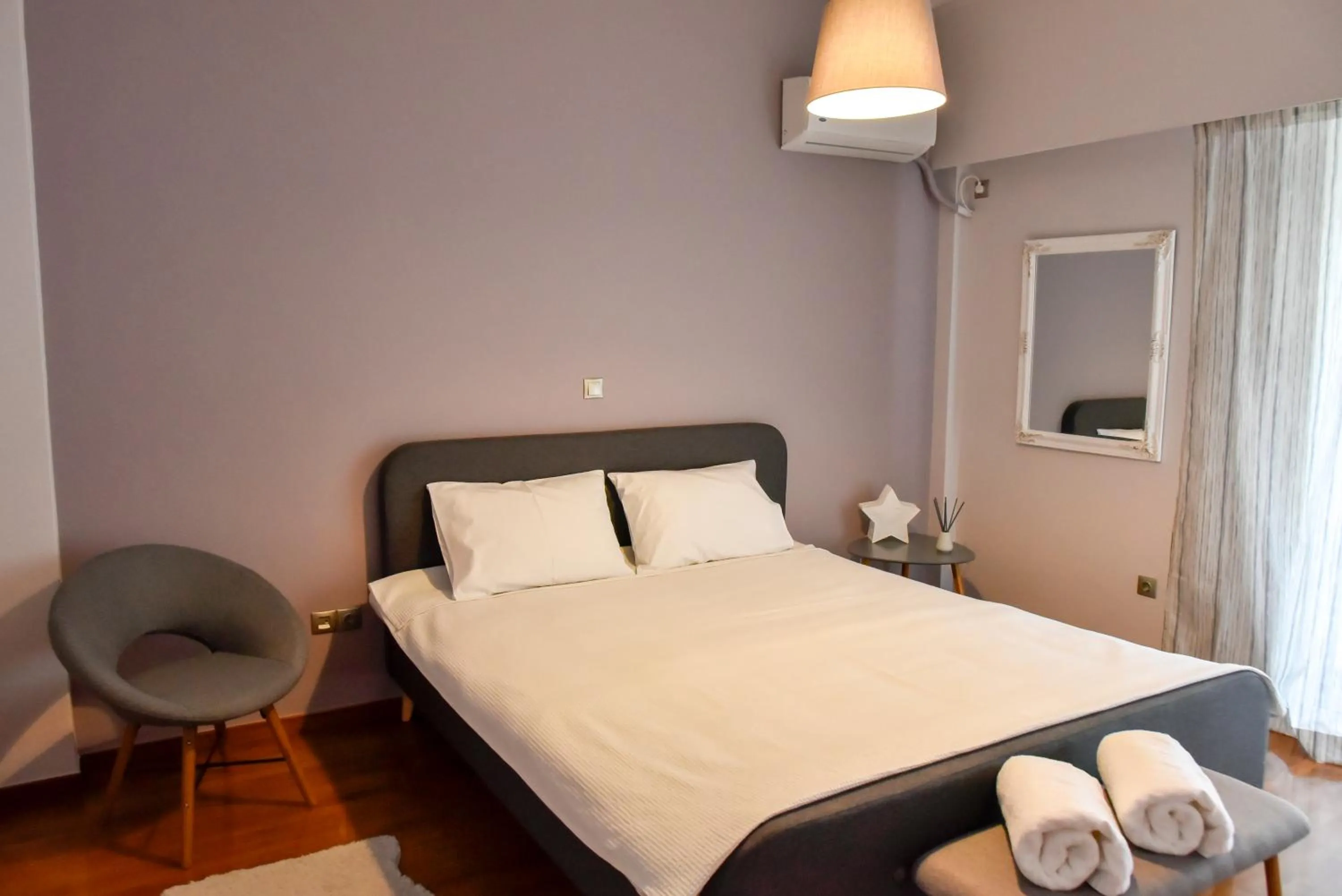 Bed in 20 times Athens