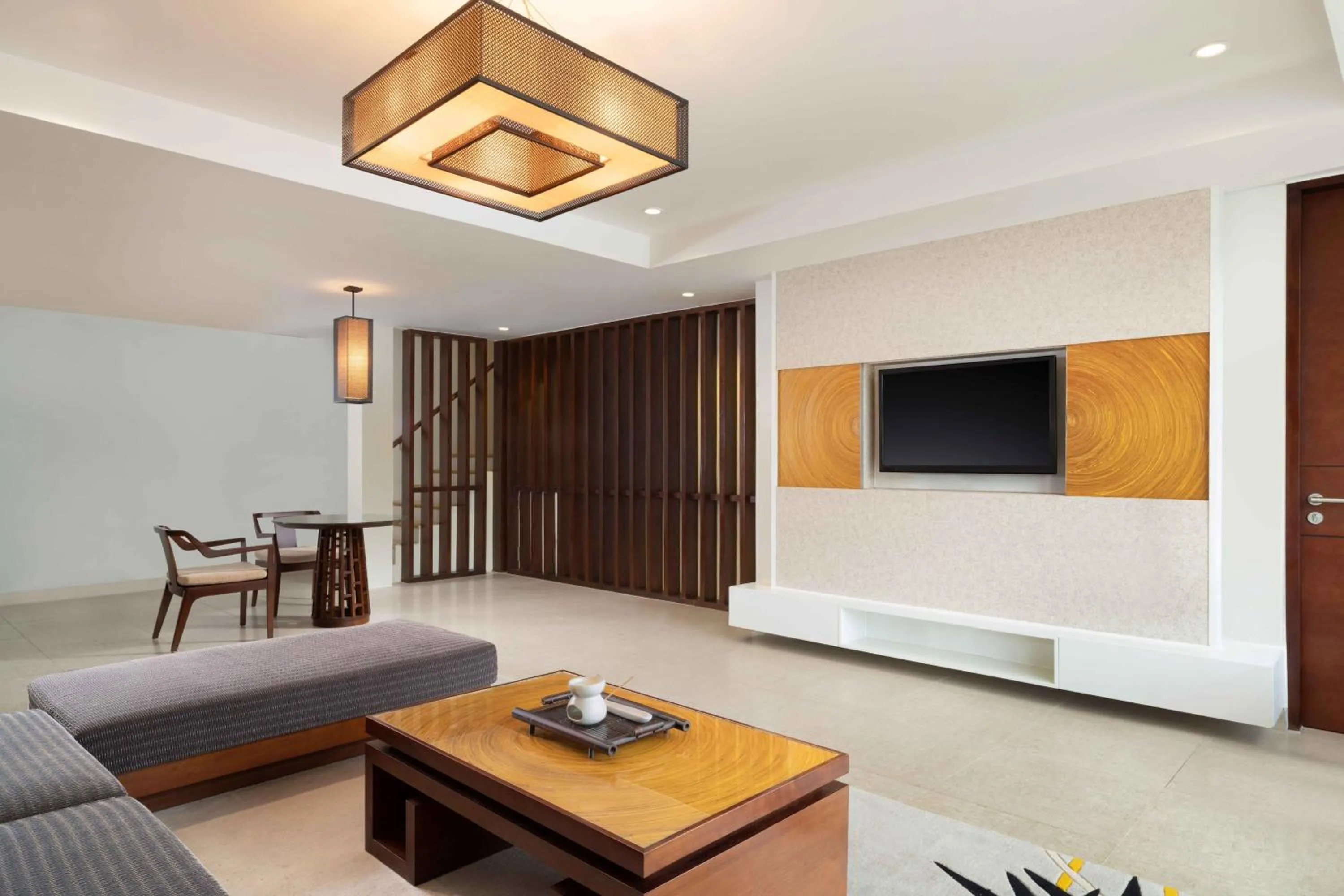 TV and multimedia in Angsana Lang Co