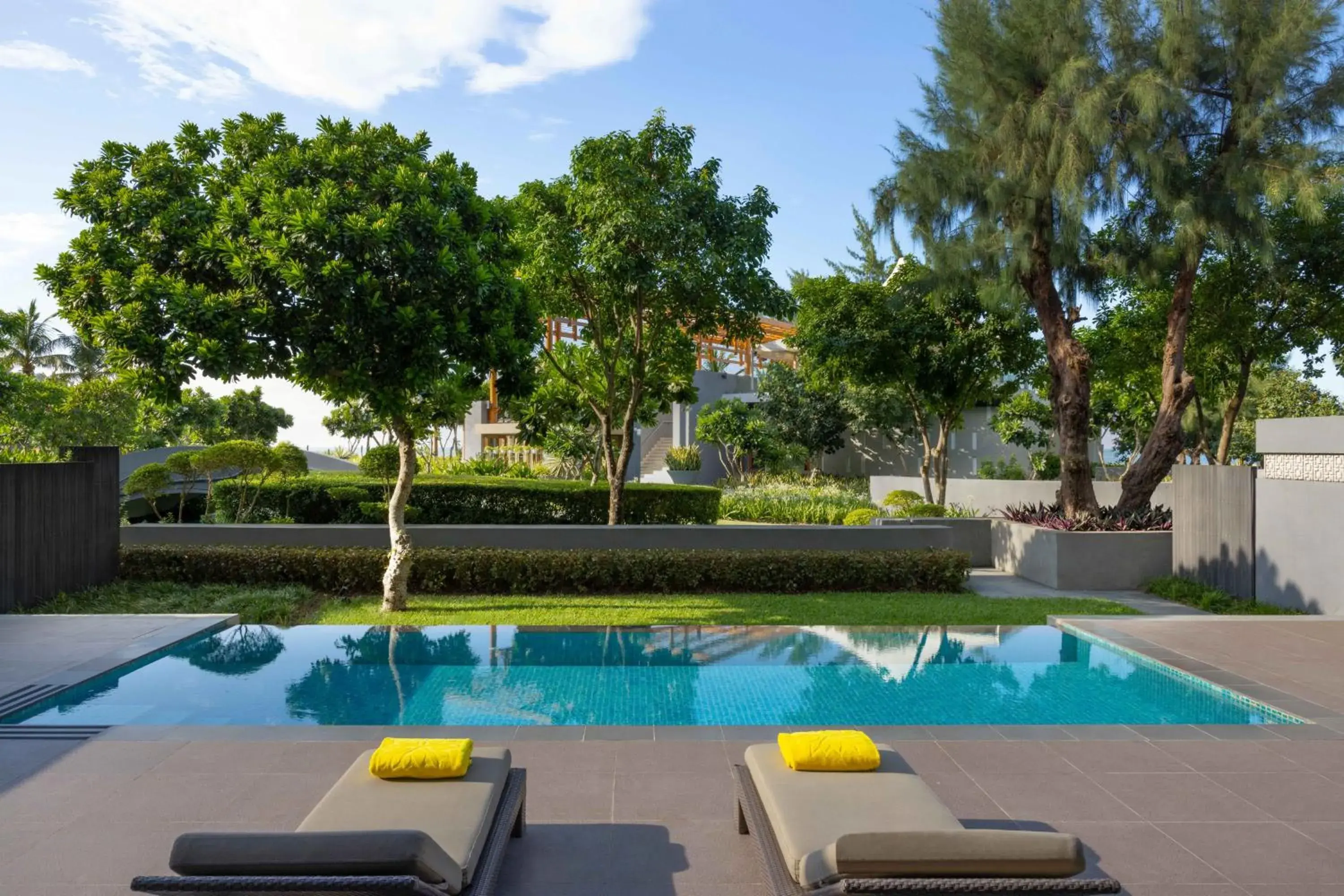 Swimming pool in Angsana Lang Co Swimming pool in Angsana Lang Co