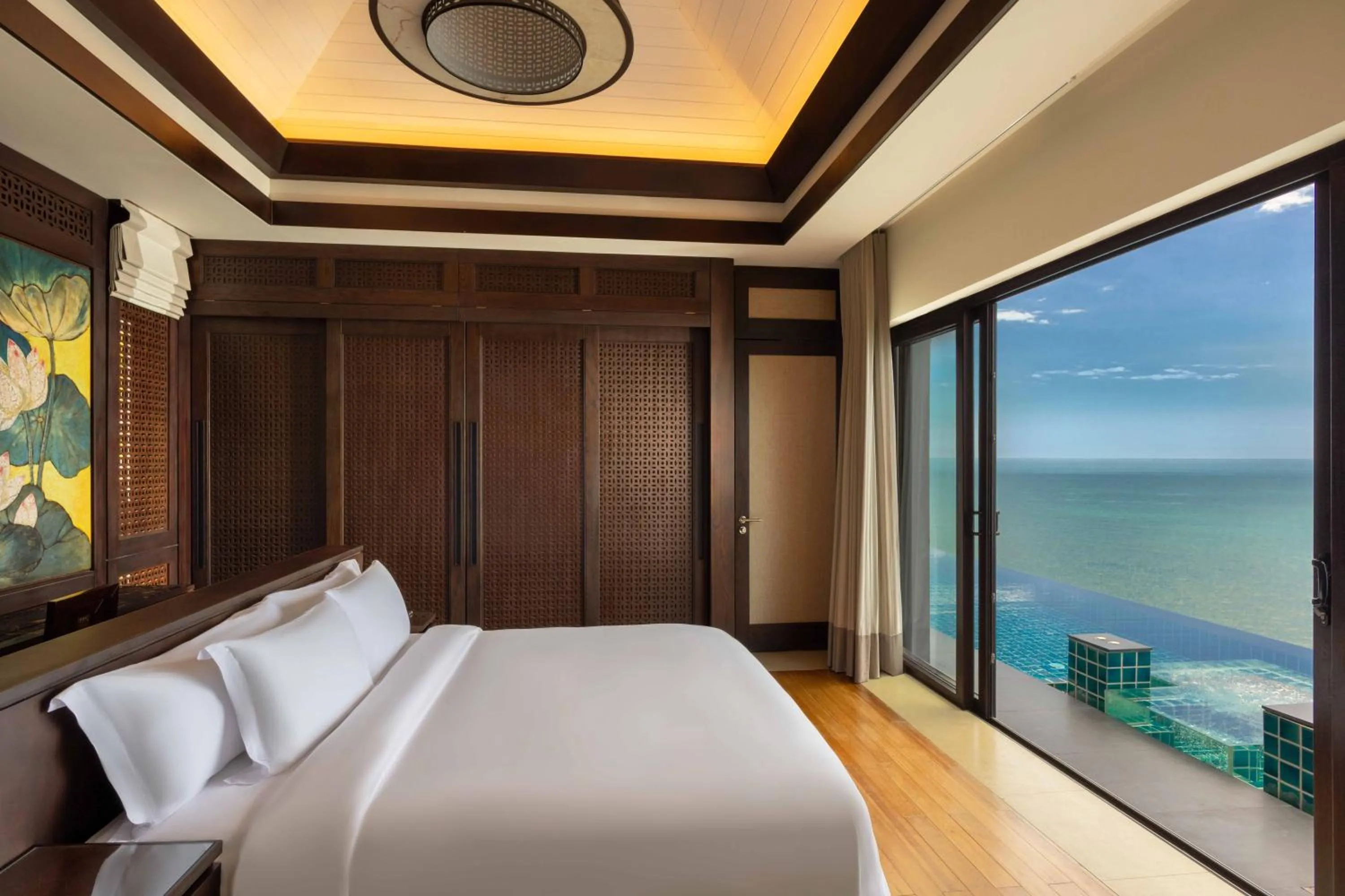 Bed in Banyan Tree Lang Co