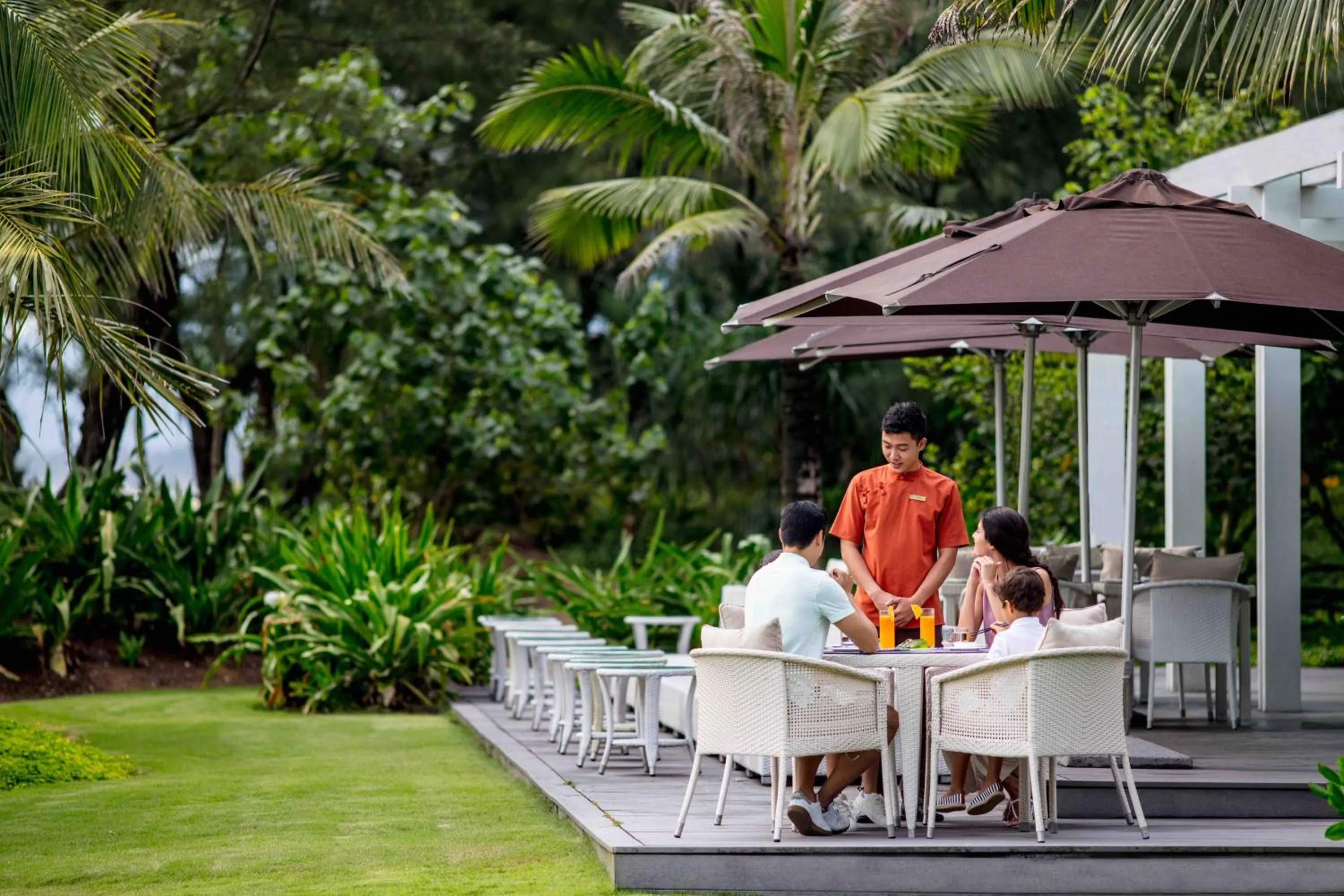 Patio in Banyan Tree Lang Co