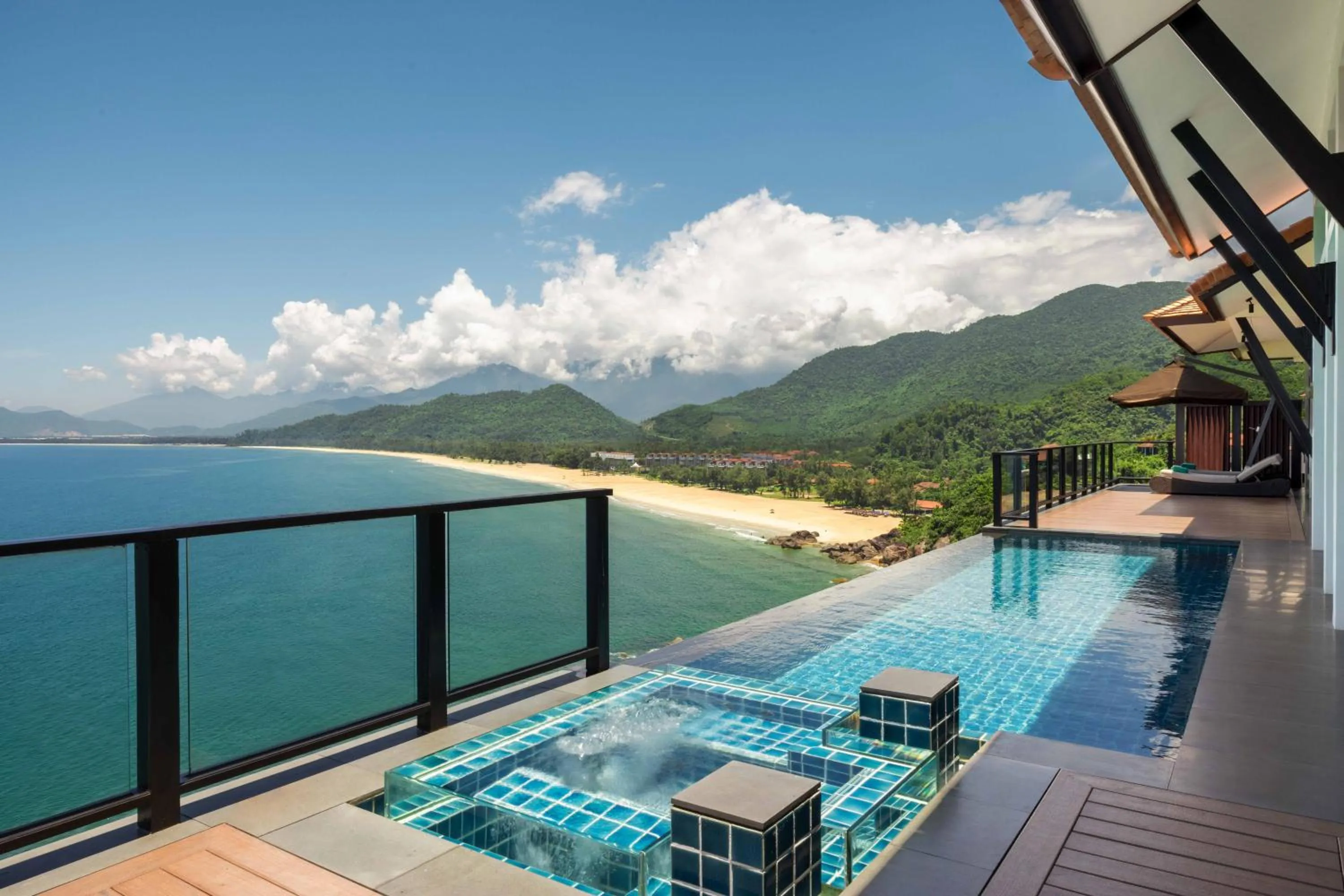 Balcony/Terrace in Banyan Tree Lang Co