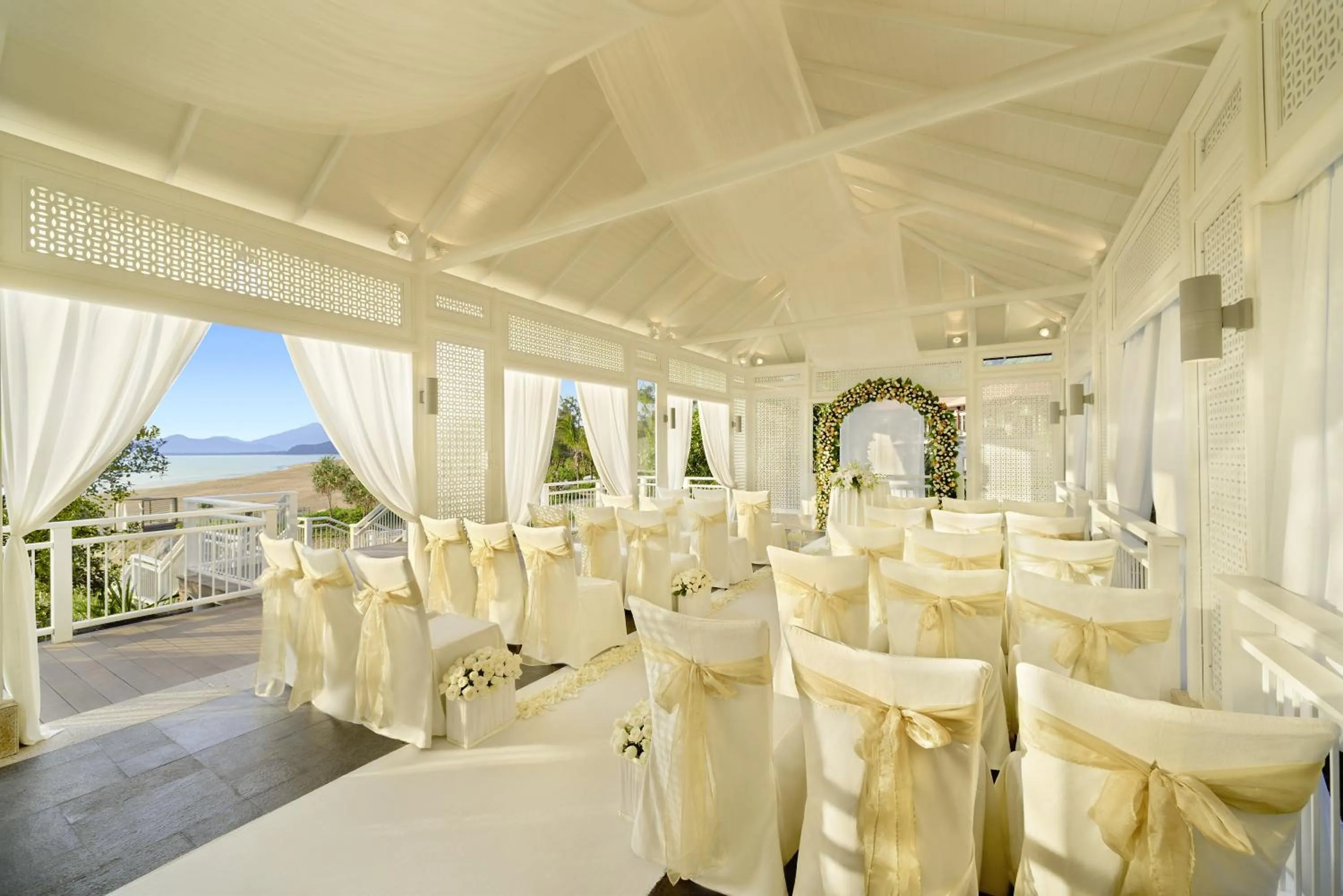 Banquet/Function facilities in Banyan Tree Lang Co