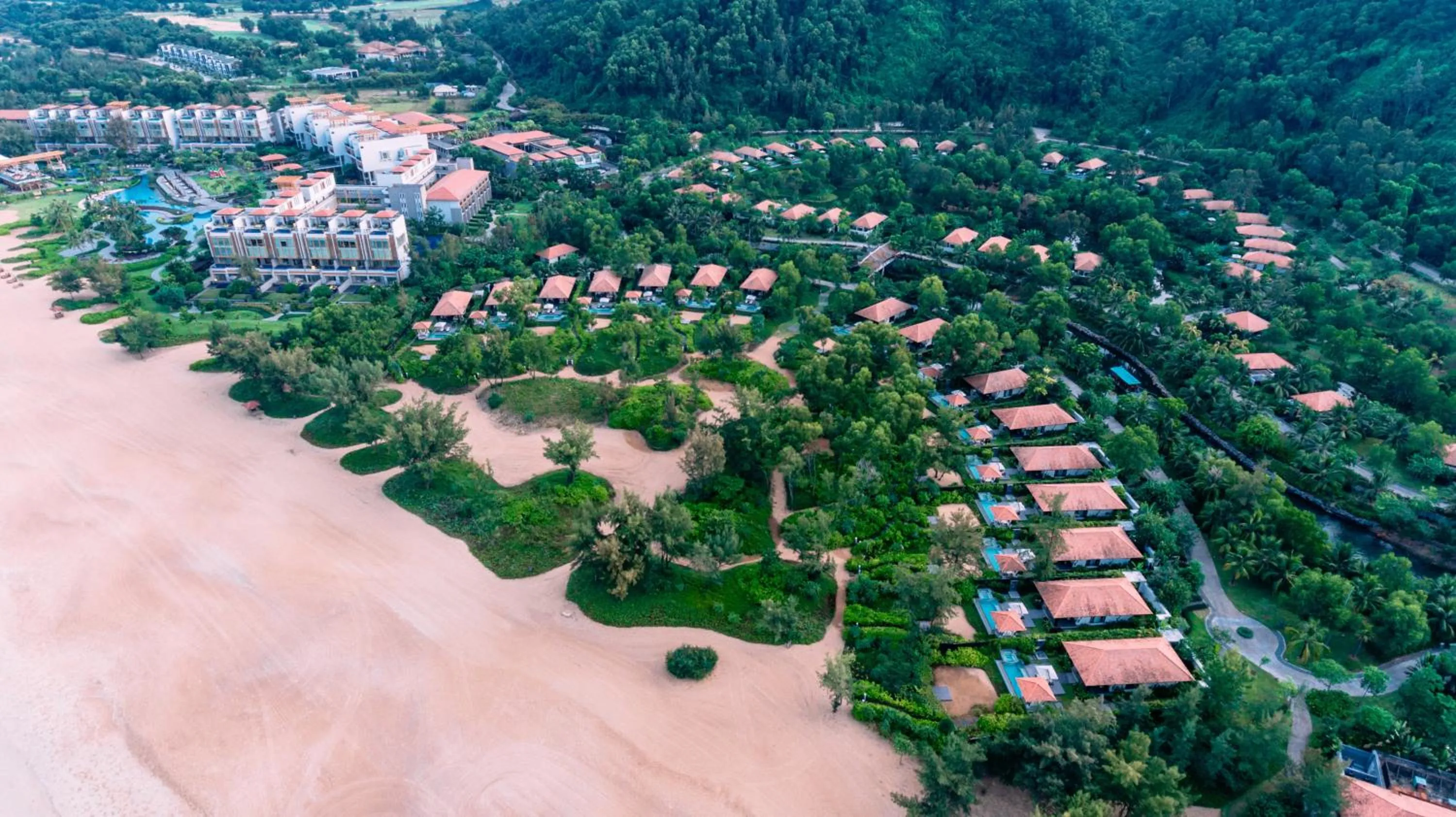 Property building in Banyan Tree Lang Co