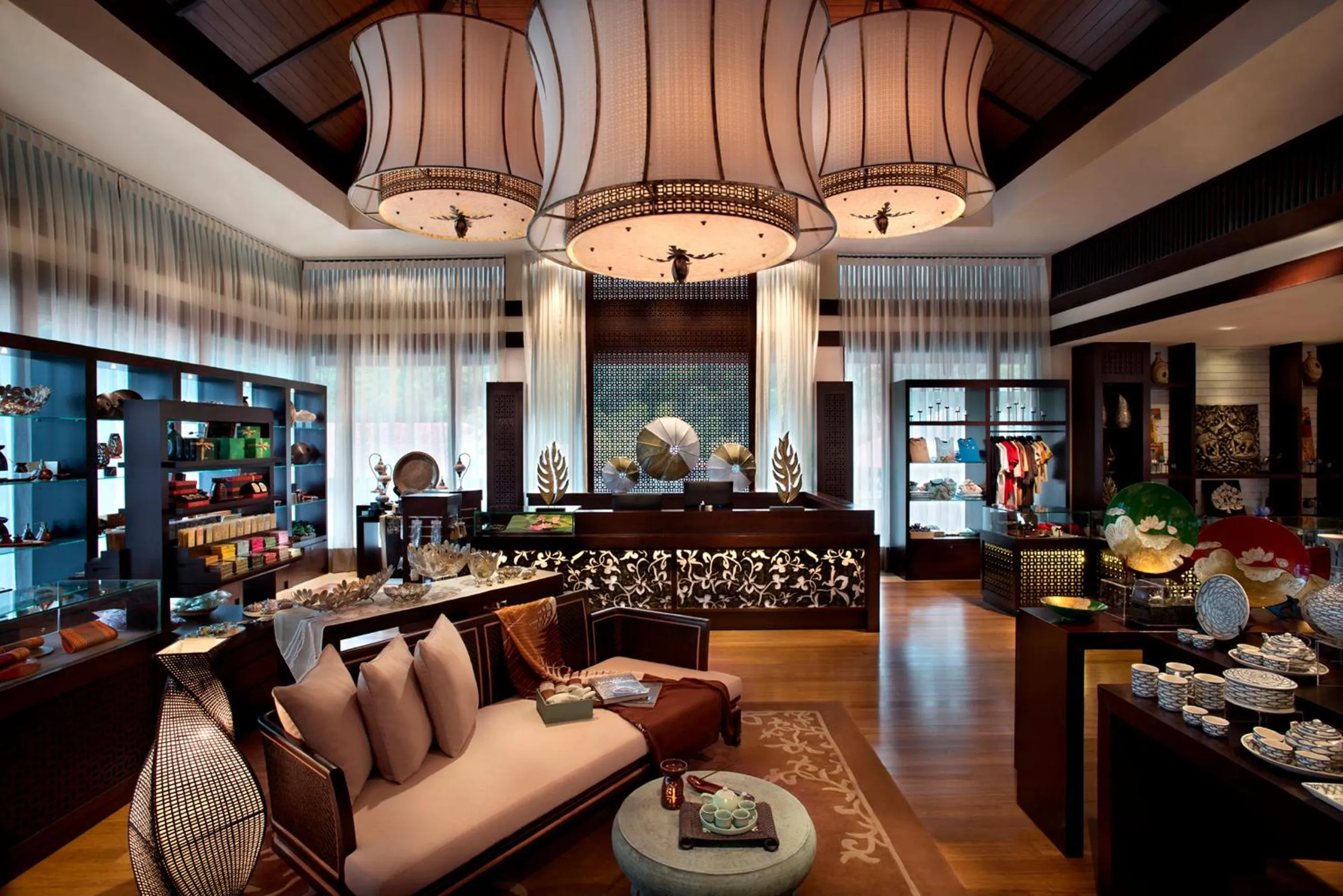 On-site shops in Banyan Tree Lang Co