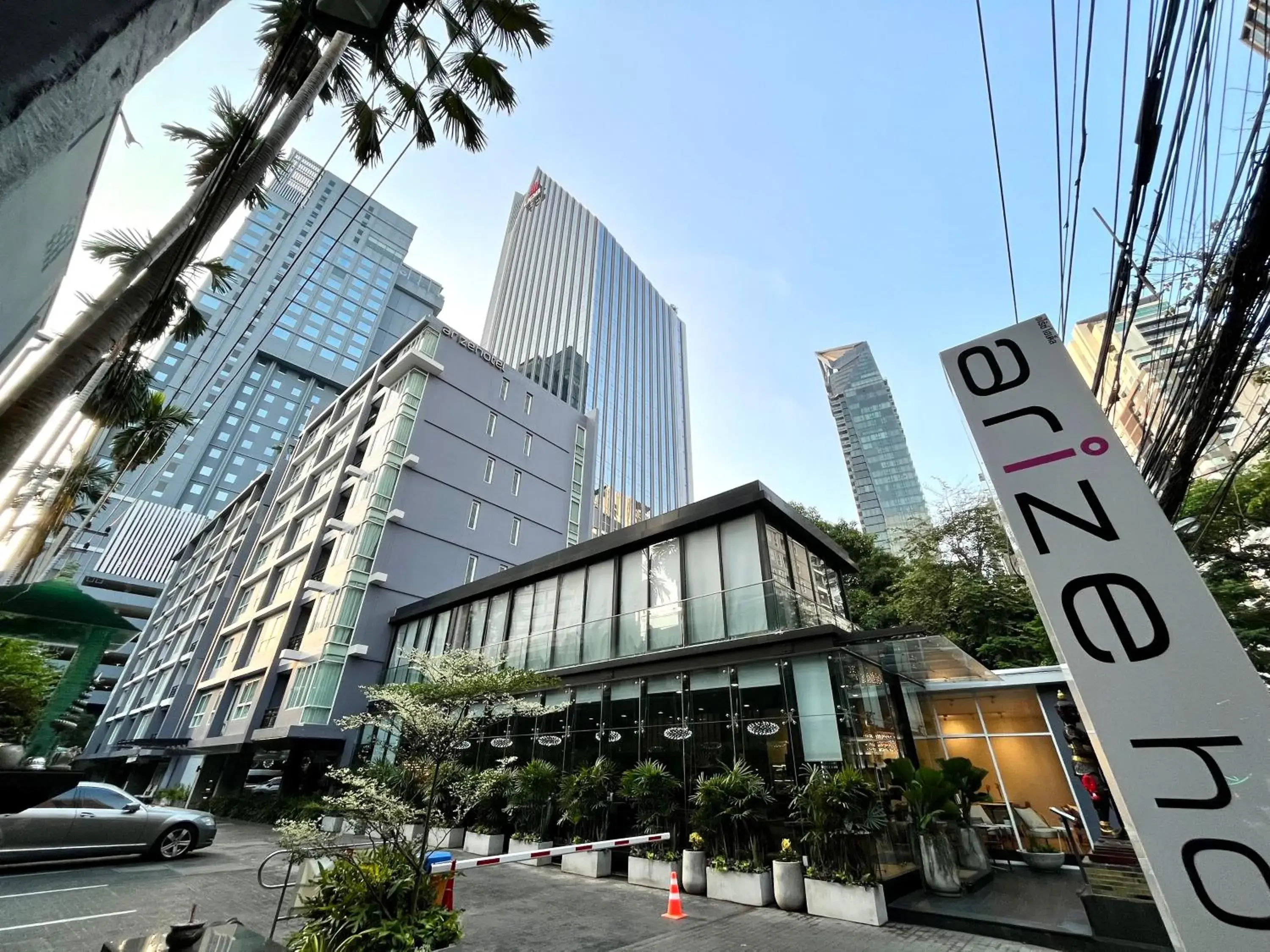 Property building in Arize Hotel Sukhumvit Property building in Arize Hotel Sukhumvit