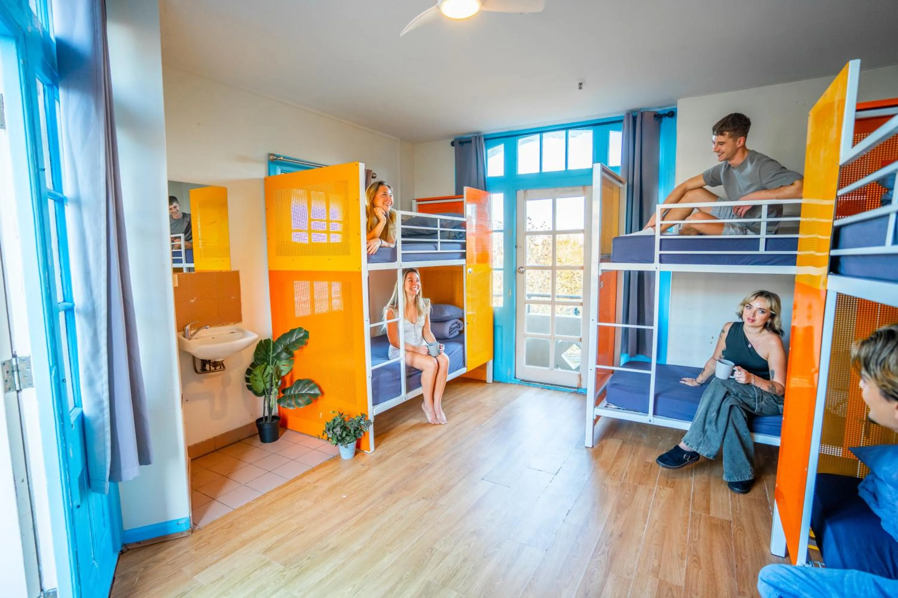 Photo of the whole room, Bed in Mad Monkey Bayswater