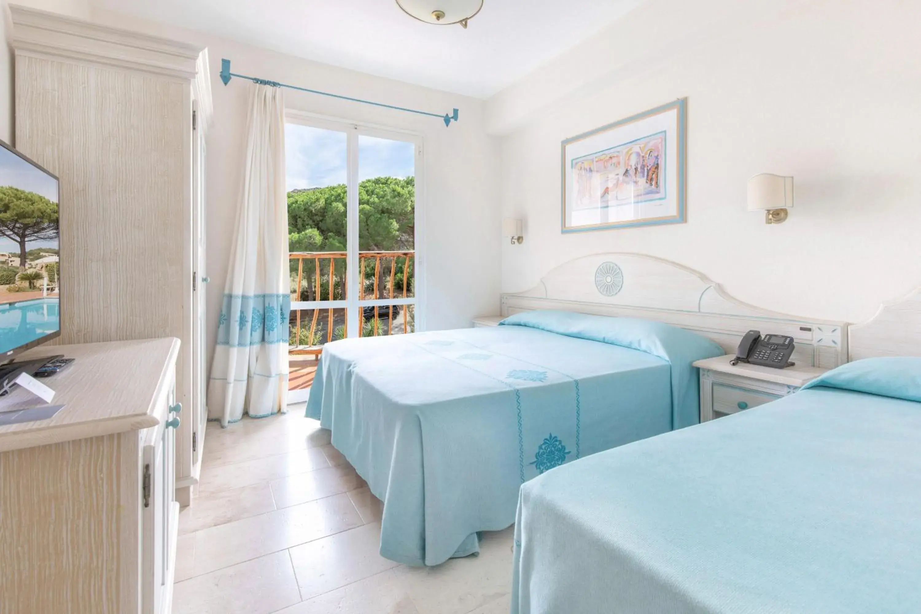 Bed in Club Hotel Cormorano Bed in Club Hotel Cormorano