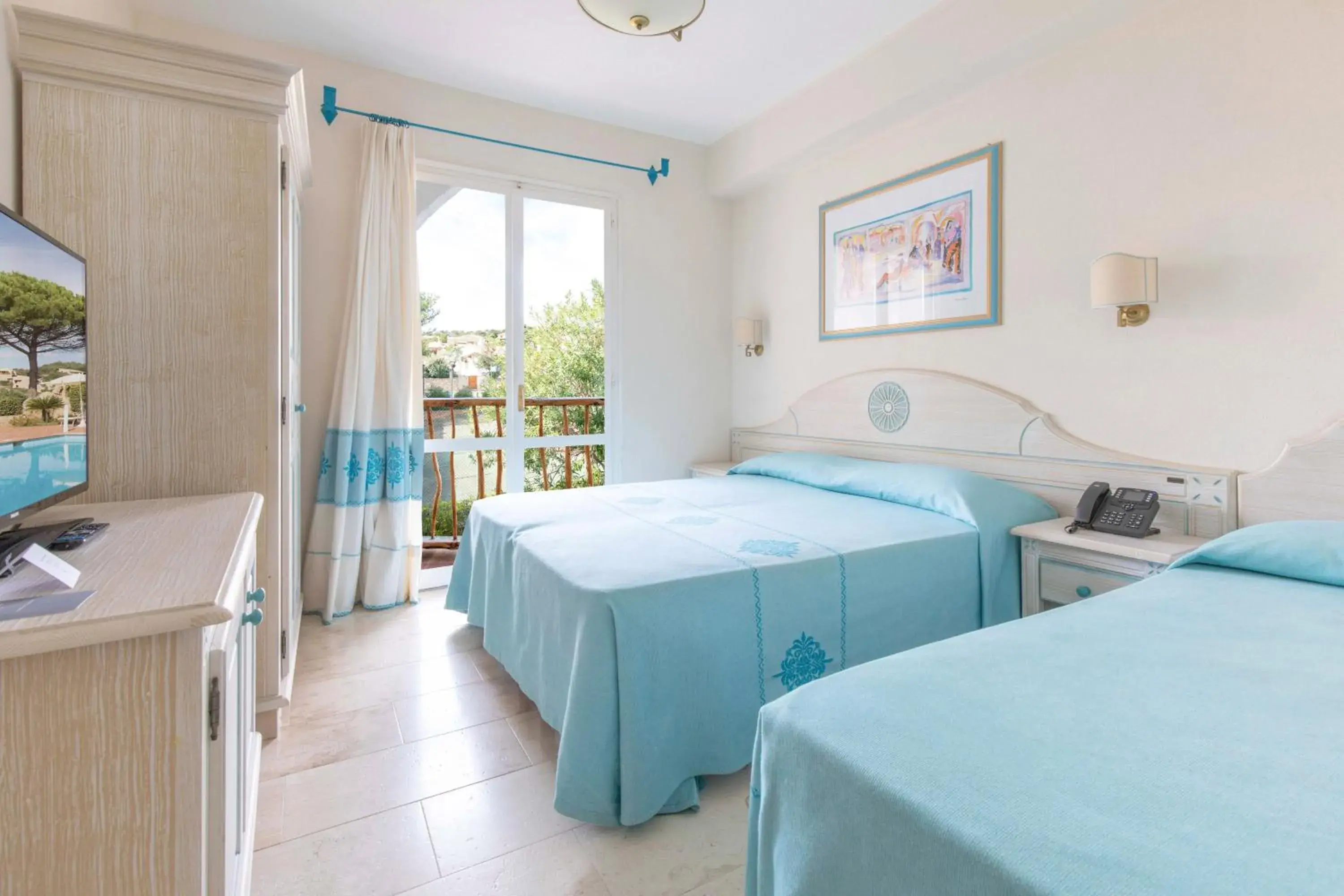 Bed in Club Hotel Cormorano Bed in Club Hotel Cormorano